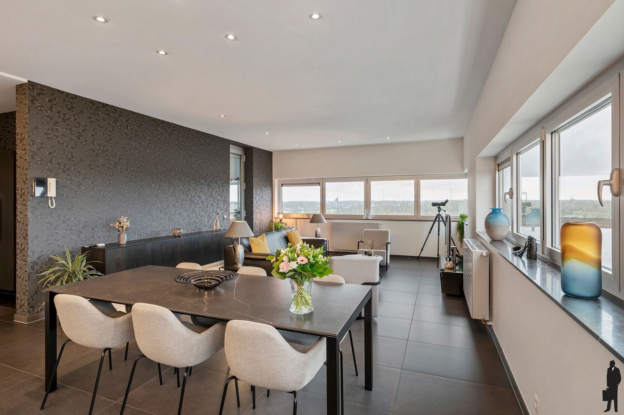 Luxe appartement met adembenemend Scheldezicht en topafwerking in Rupelmonde foto {{pictureIndex}}