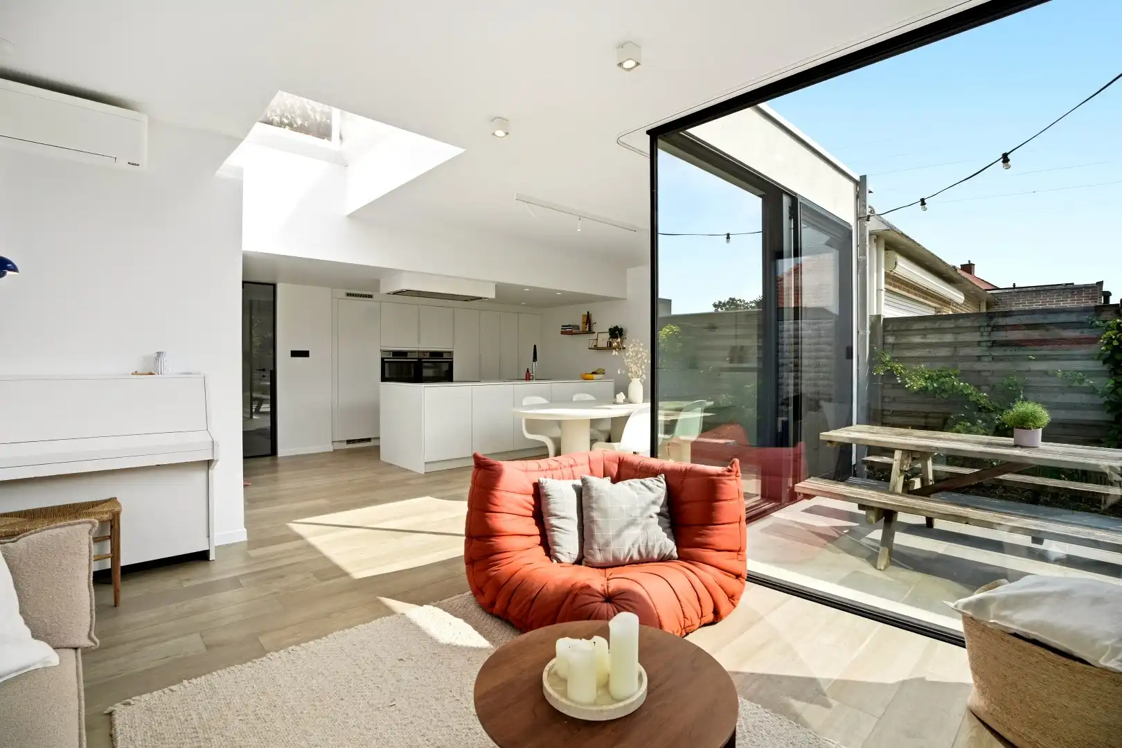 Uitzonderlijk knap gerenoveerde woning in Bavikhove met zonnige tuin, gelijkvloerse kamer en 3 slaapkamers foto 9