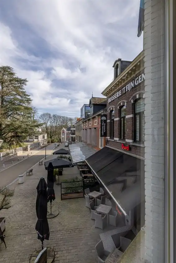 Tijdloze residentie met iconisch uitzicht foto 47