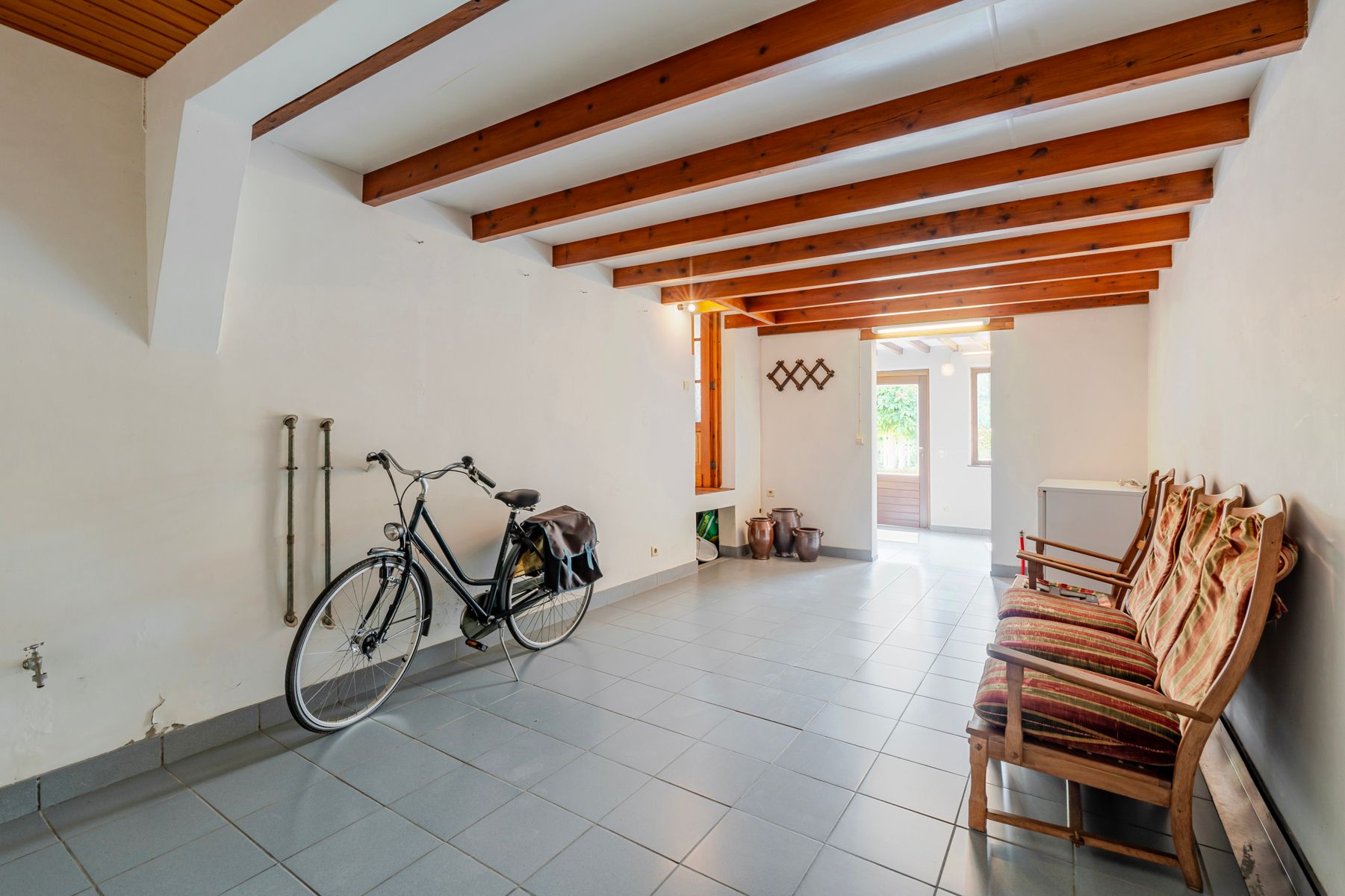 Burgerwoning met 4 slaapkamers en ruime tuin in Beigem foto 32