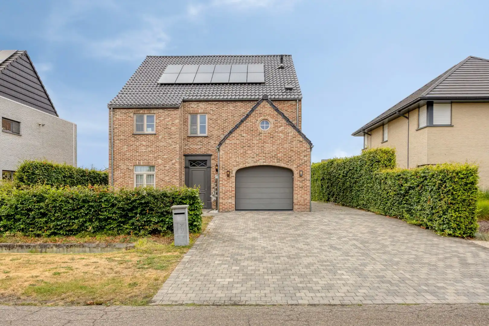 Ruime woning met 5 slaapkamers (7 mogelijk) op 819 m² te Balen ! foto {{pictureIndex}}