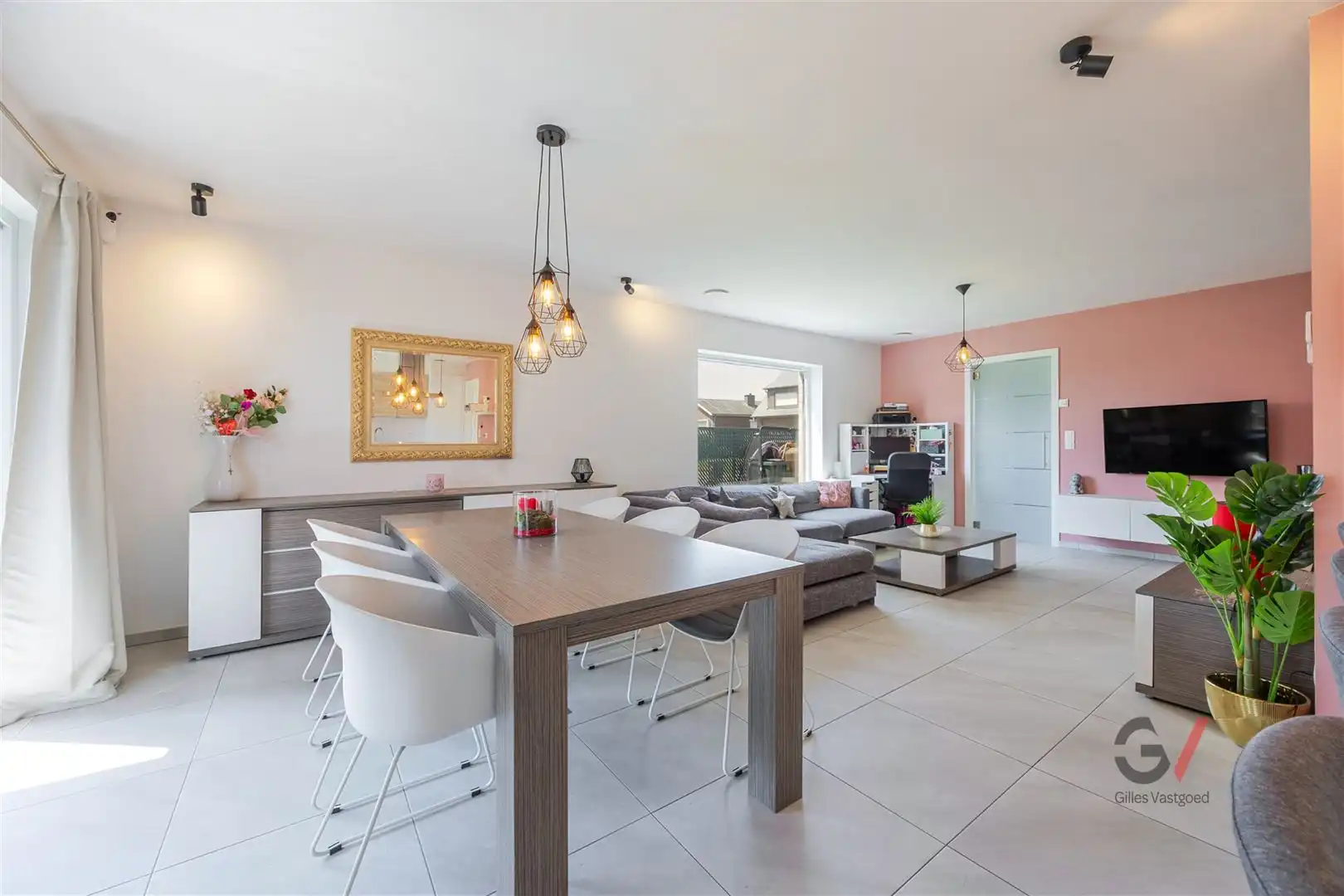 Instapklare woning in doodlopende straat in Herent foto 3