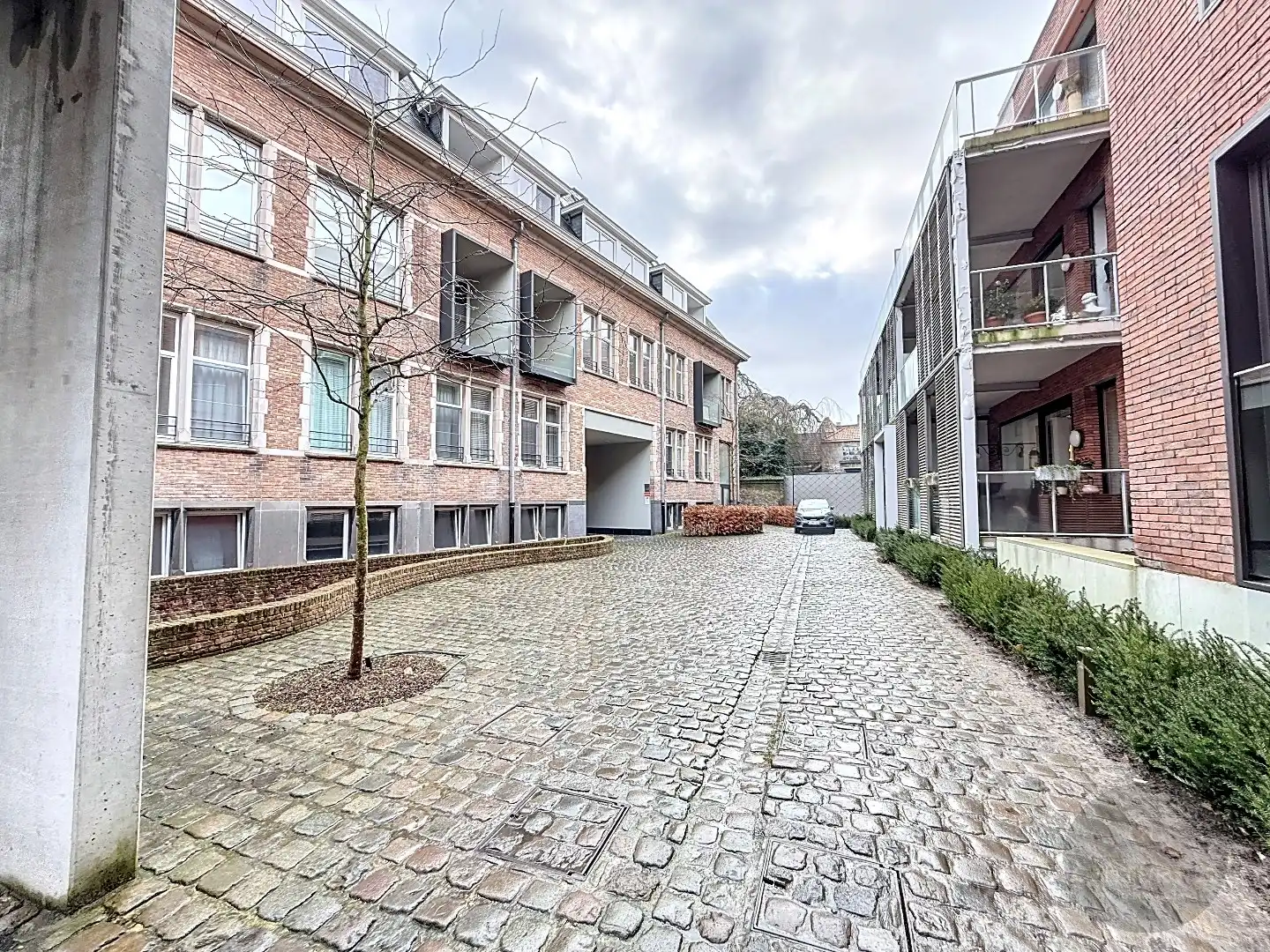 Loft met fenomenaal zicht over de skyline van Brugge.  foto {{pictureIndex}}