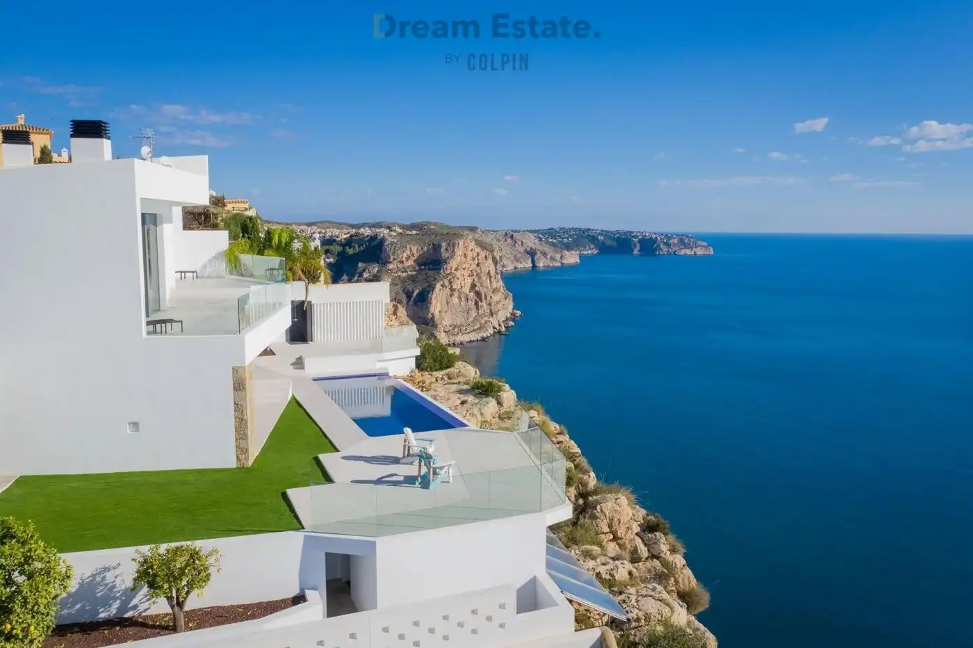 Villa op de eerste lijn foto {{pictureIndex}}