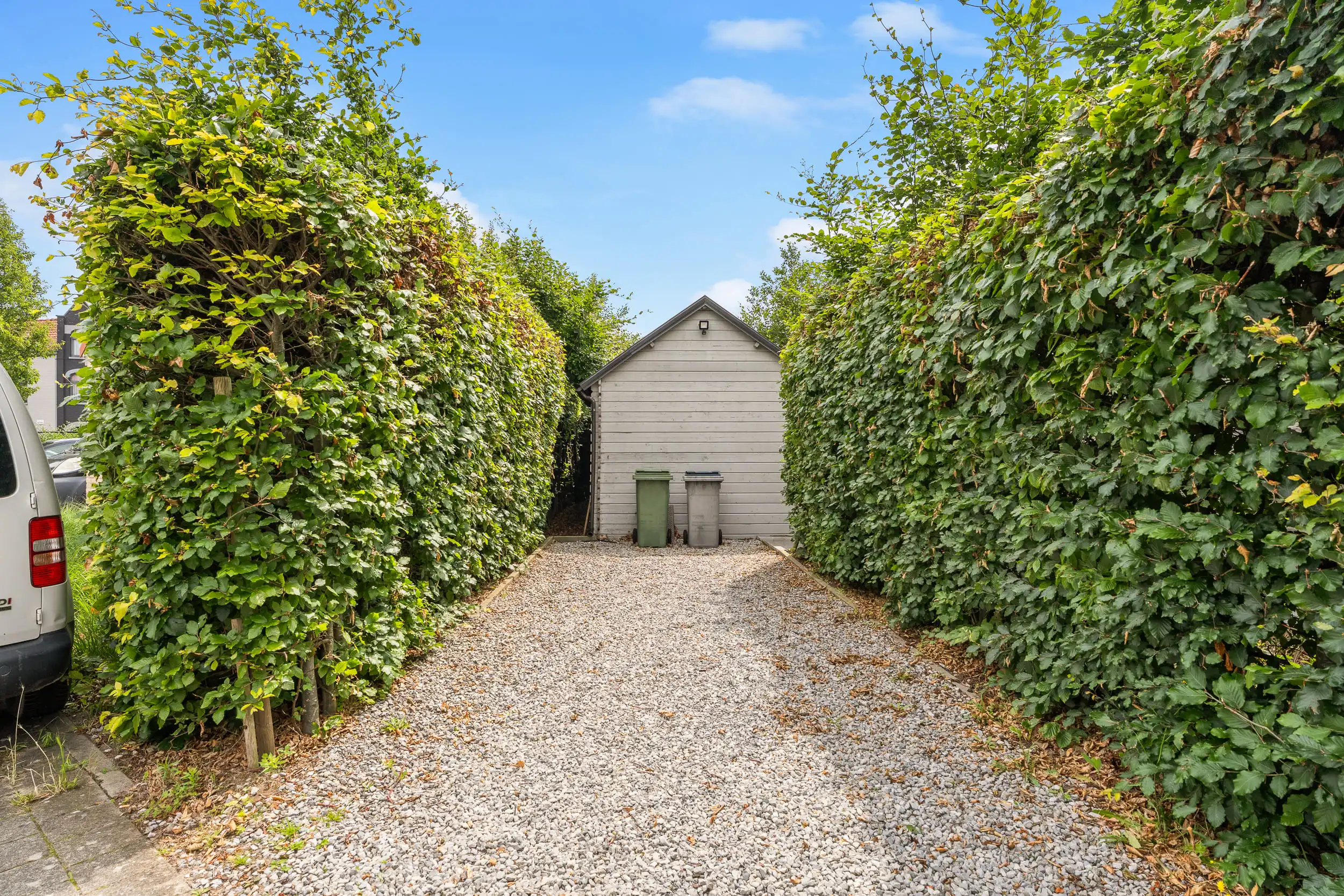 Instapklare halfopen bebouwing met 3 slaapkamers foto 17