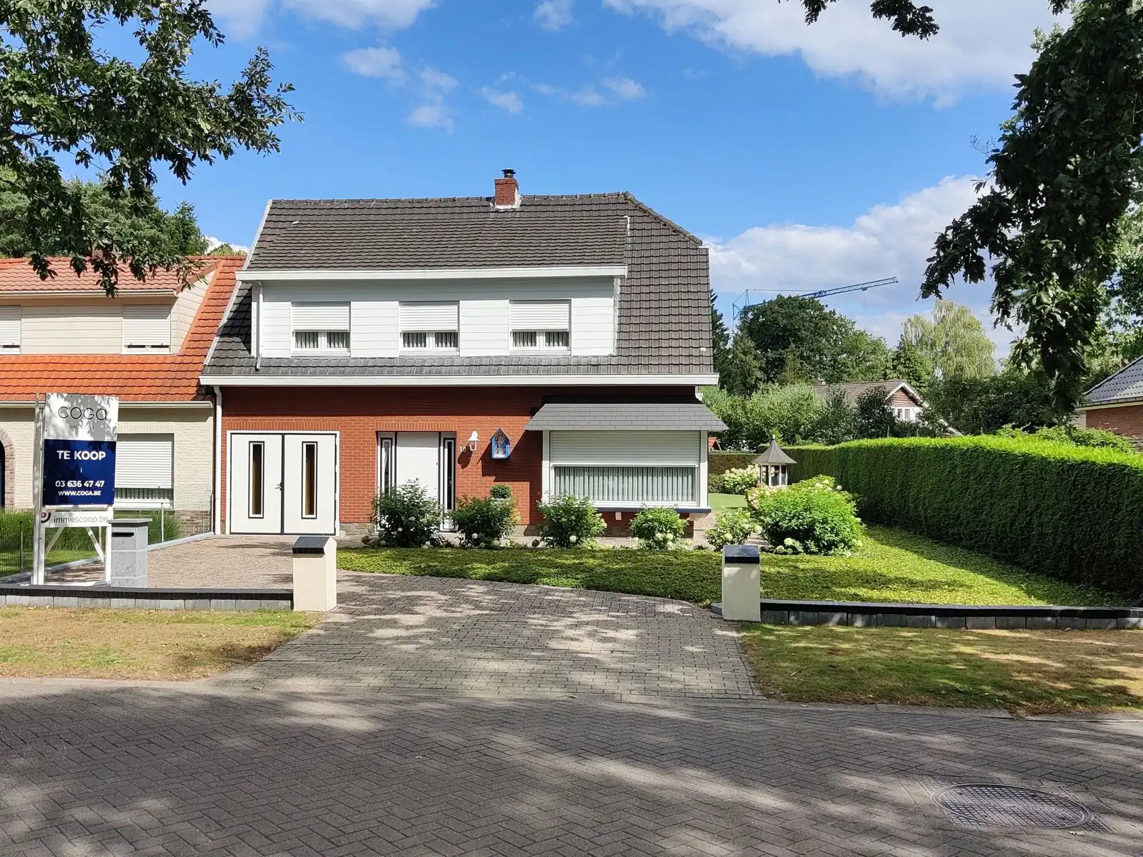 Woning met werkplaats / atelier  foto {{pictureIndex}}