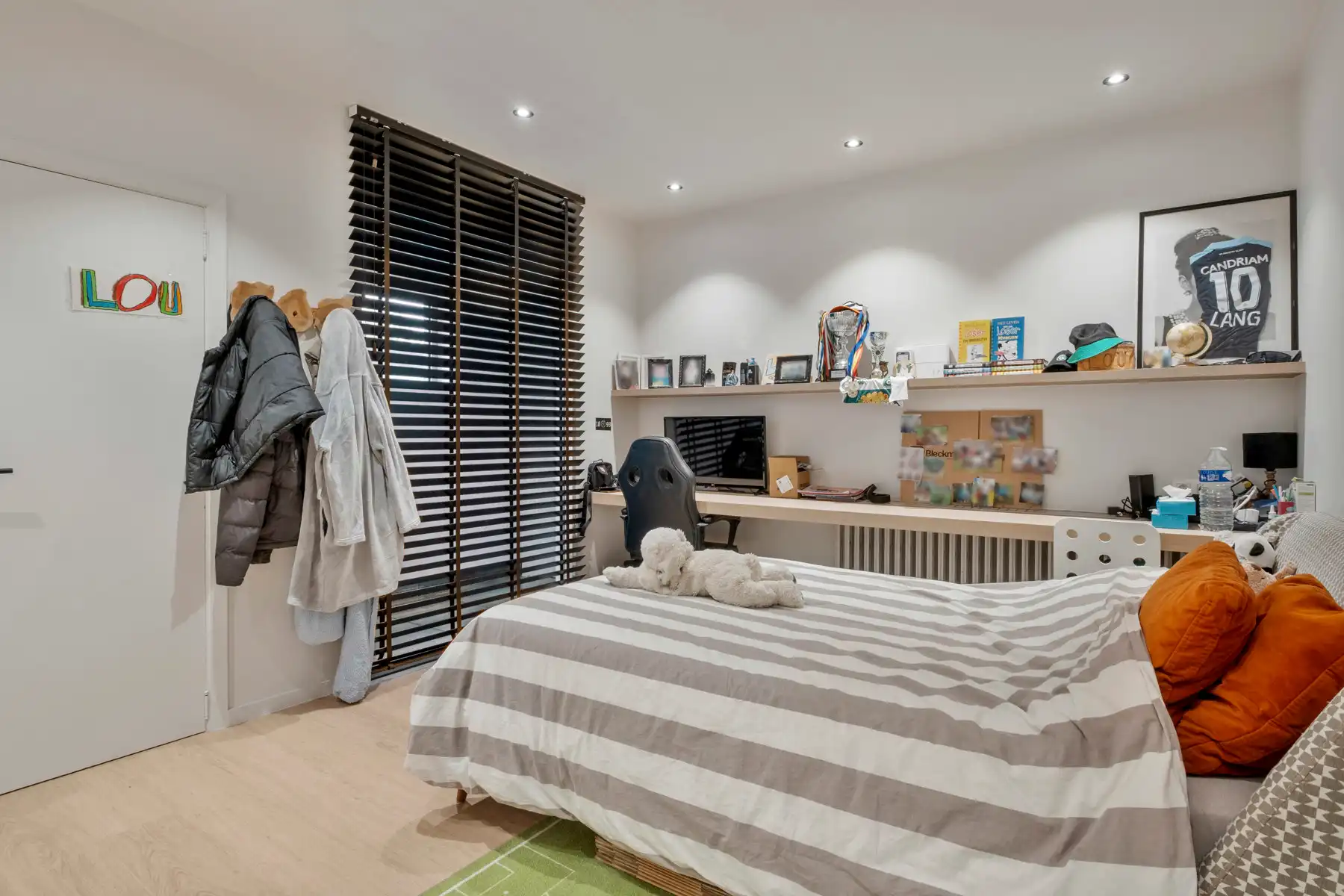 Hedendaagse woning met handelsruimte te Torhout foto 11