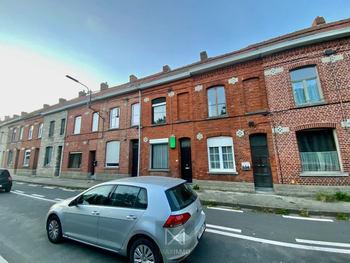 Hoofdfoto van de publicatie: Te koop – Renovatieproject met potentieel in Menen
