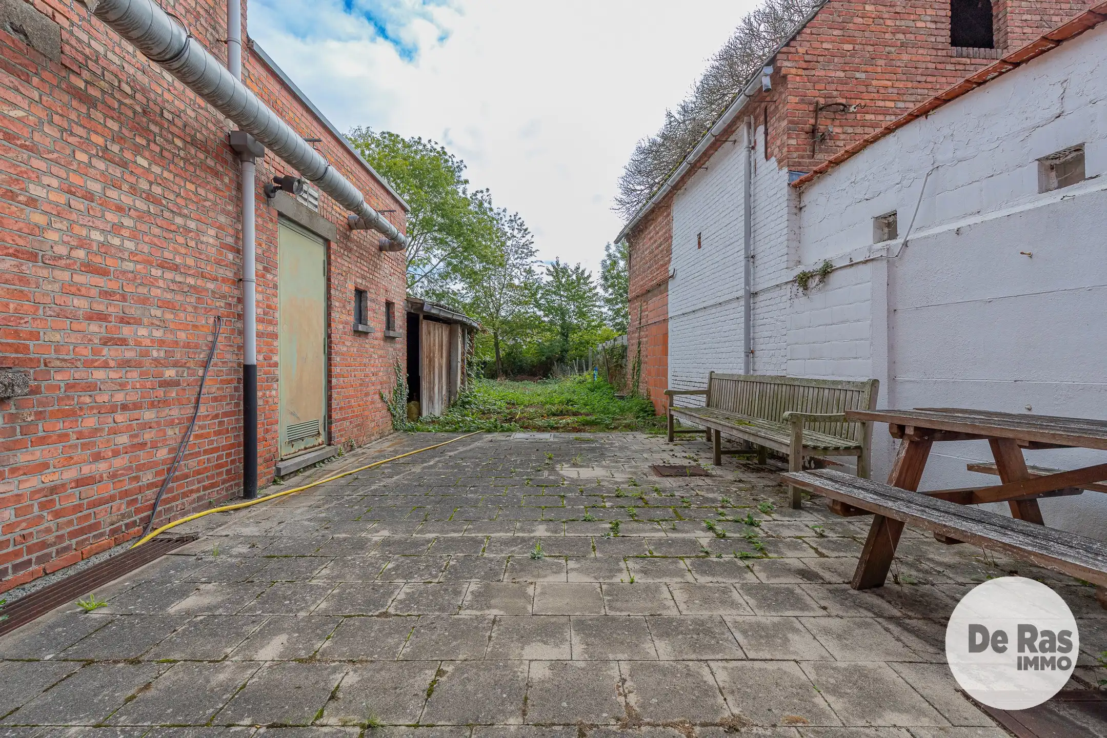 MOORSEL– Multifunctioneel handelspand van +/- 300 m² en tuin foto 23