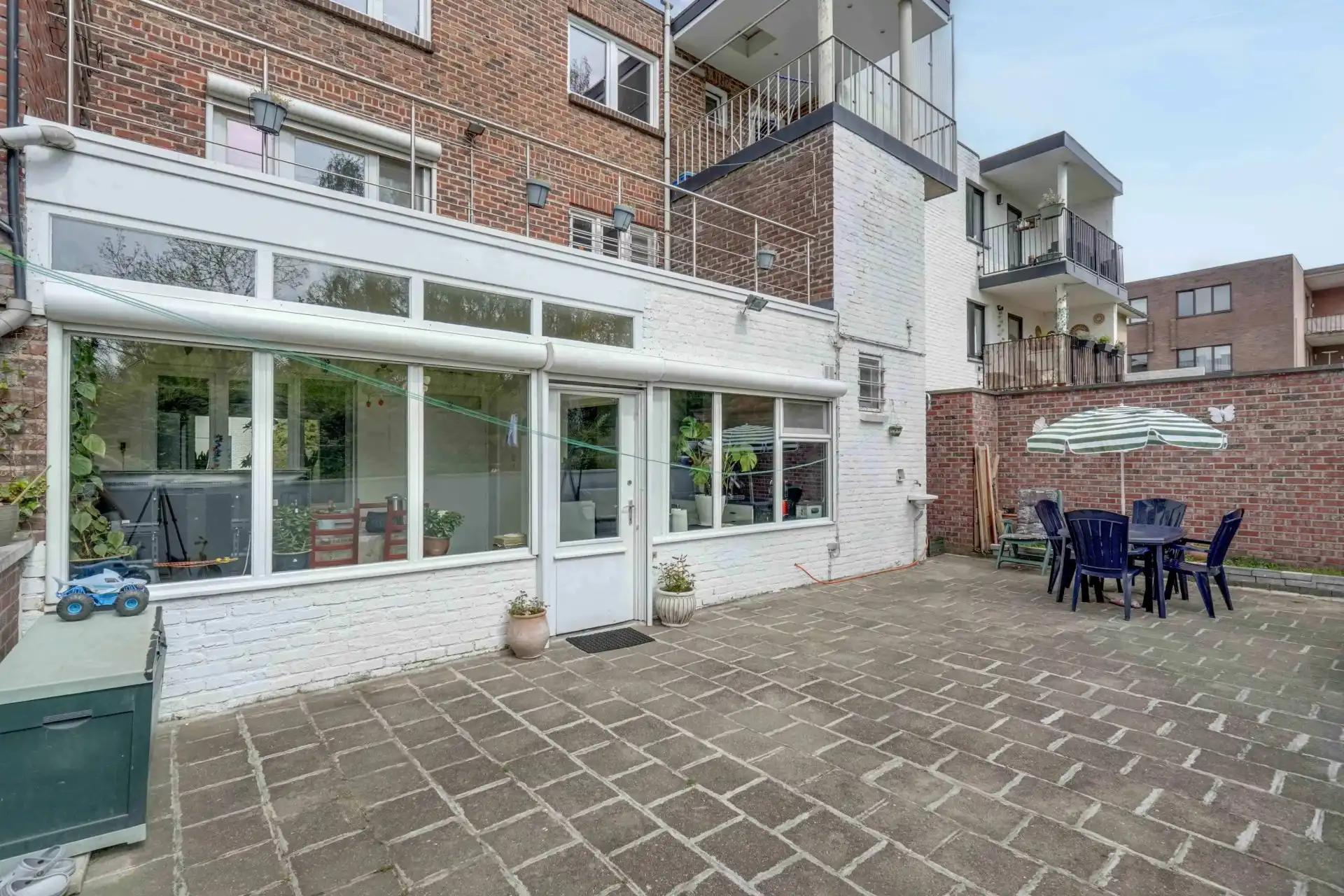 Instapklaar duplex appartement met 3 volwaardige slaapkamers foto 26