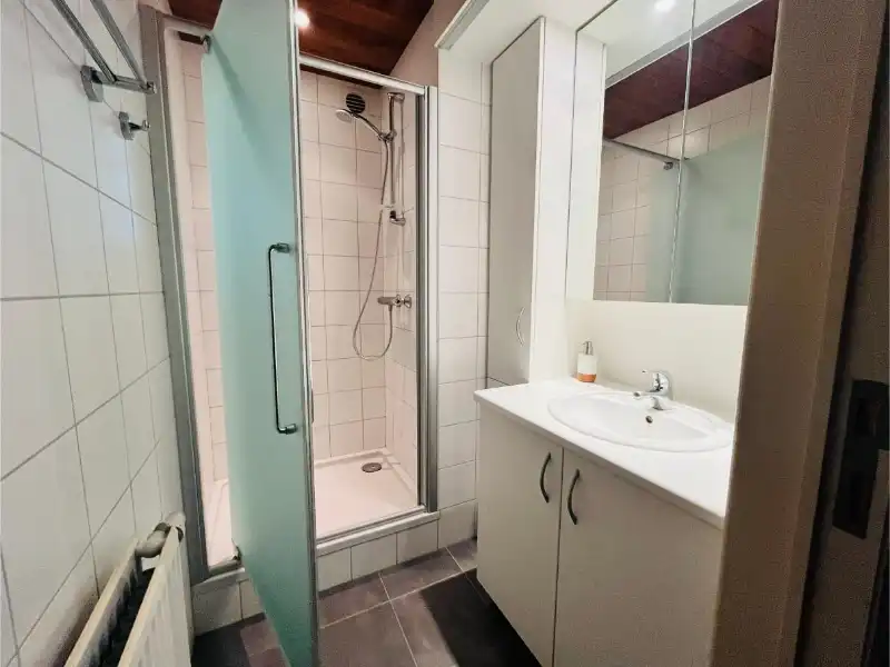 Instapklaar gemeubeld 2-slaapkamer appartement op topligging in Wenduine – vlak bij zee! foto 14