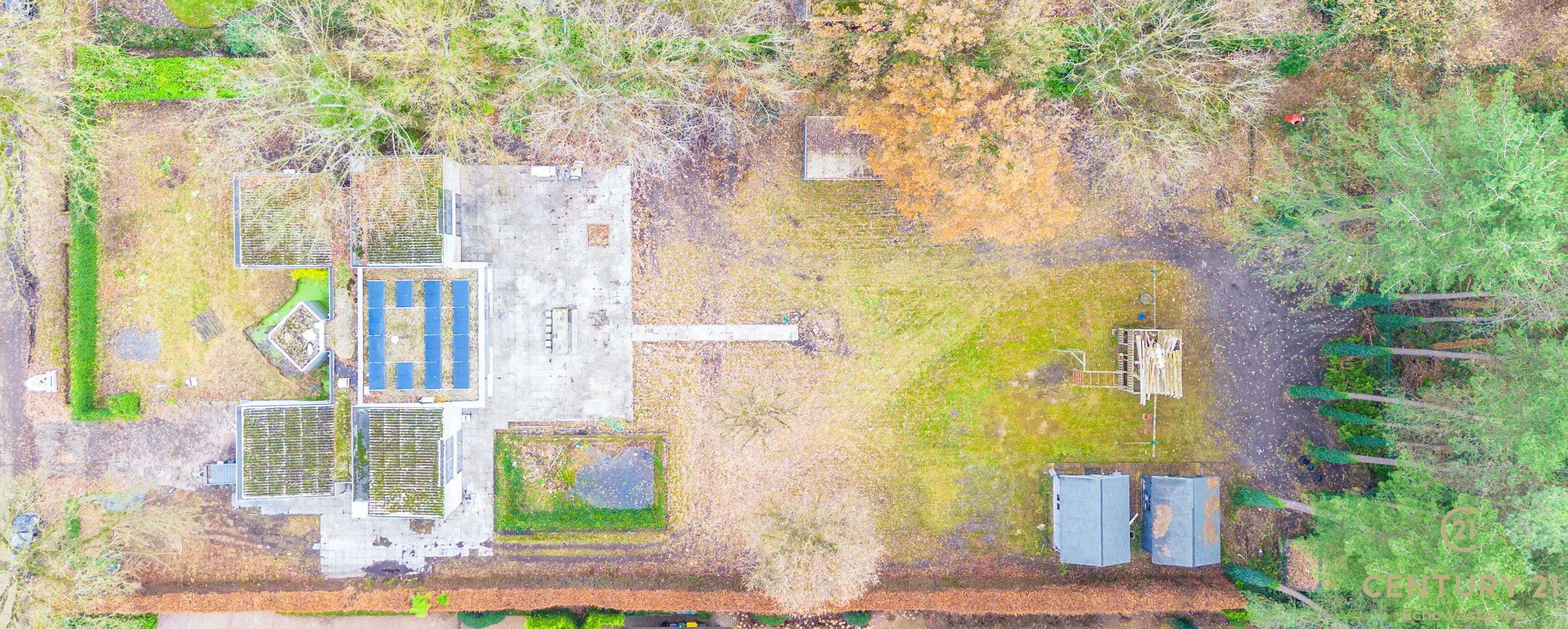 Unieke te renoveren villa in villawijk “De Lint” foto 26