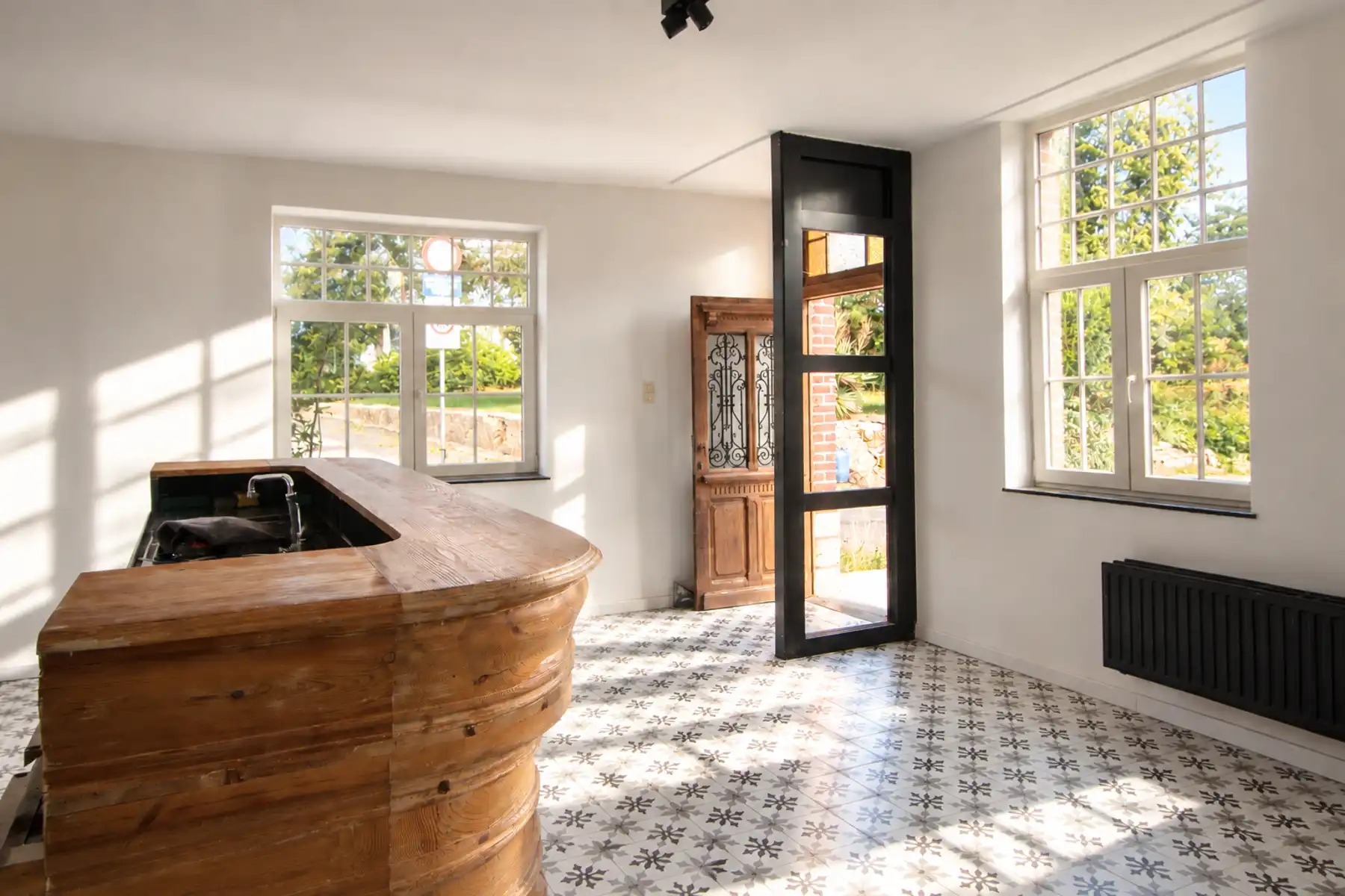 Prachtig gerenoveerde woning voor gemengd gebruik. foto 5