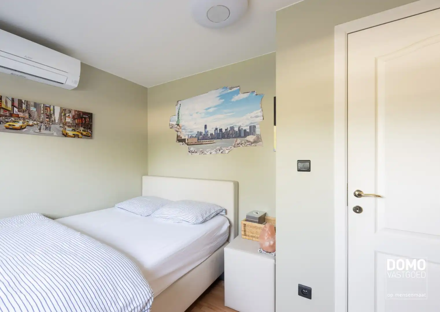 Karaktervolle en ruime gezinswoning in pastorij-/fermettestijl met prachtige tuin en 4 slaapkamers in het groene Kortessem foto 17