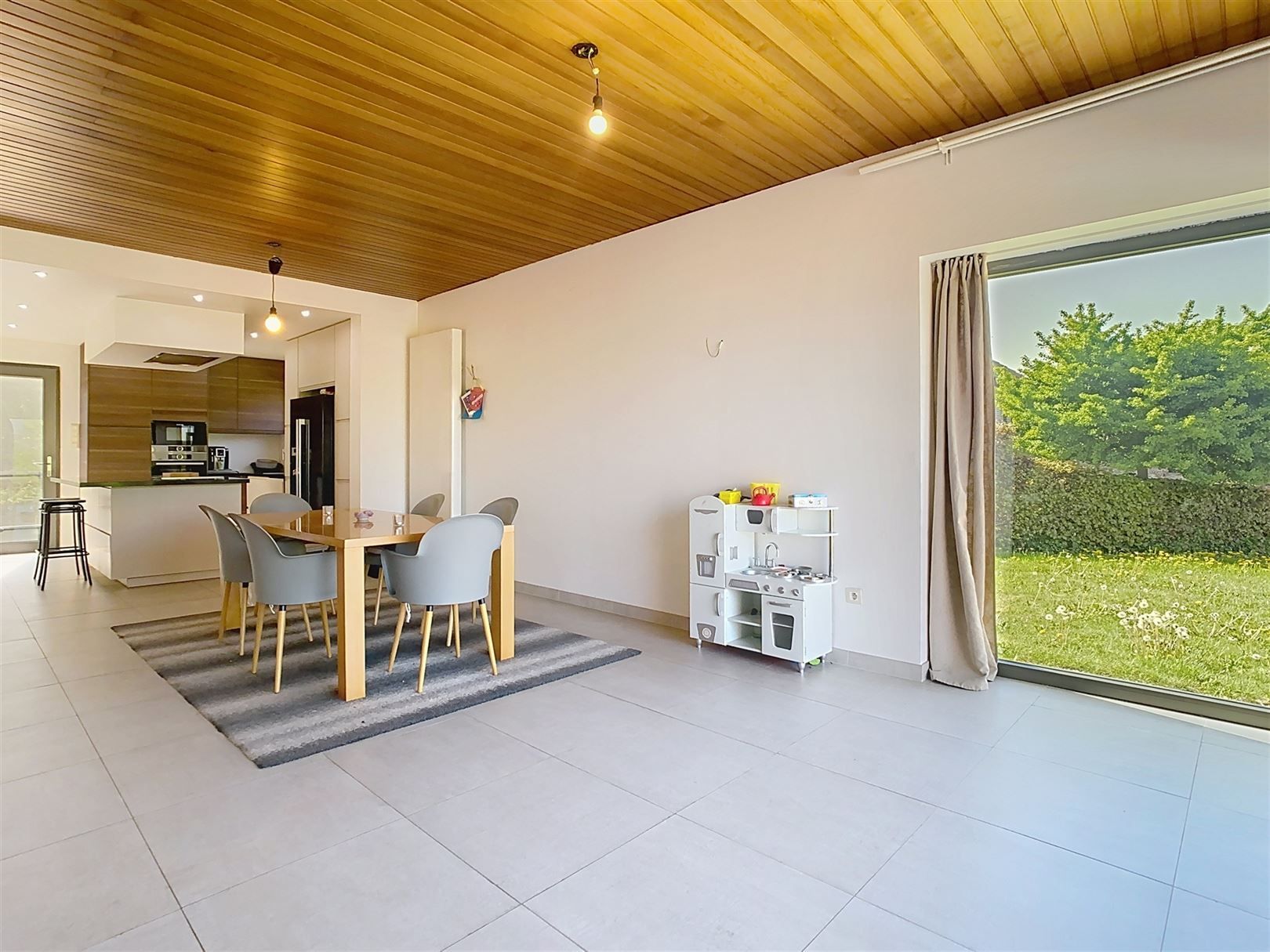 Ruime woning af te werken, 3/5 slpks, garage, tuin, 16a 03ca foto 11