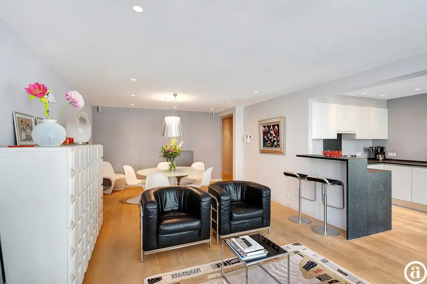 Instapklaar 2-slaapkamerappartement met terras op gegeerde locatie in Knokke foto 27