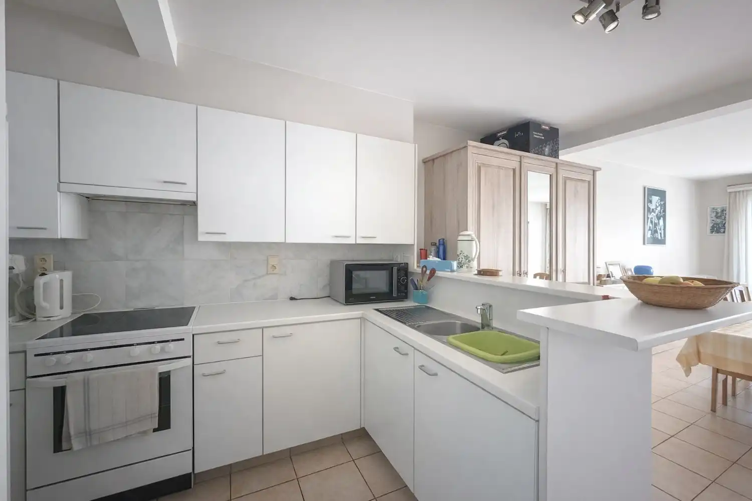 Ruim en lichtrijk 1-slaapkamerappartement met terras! foto 4