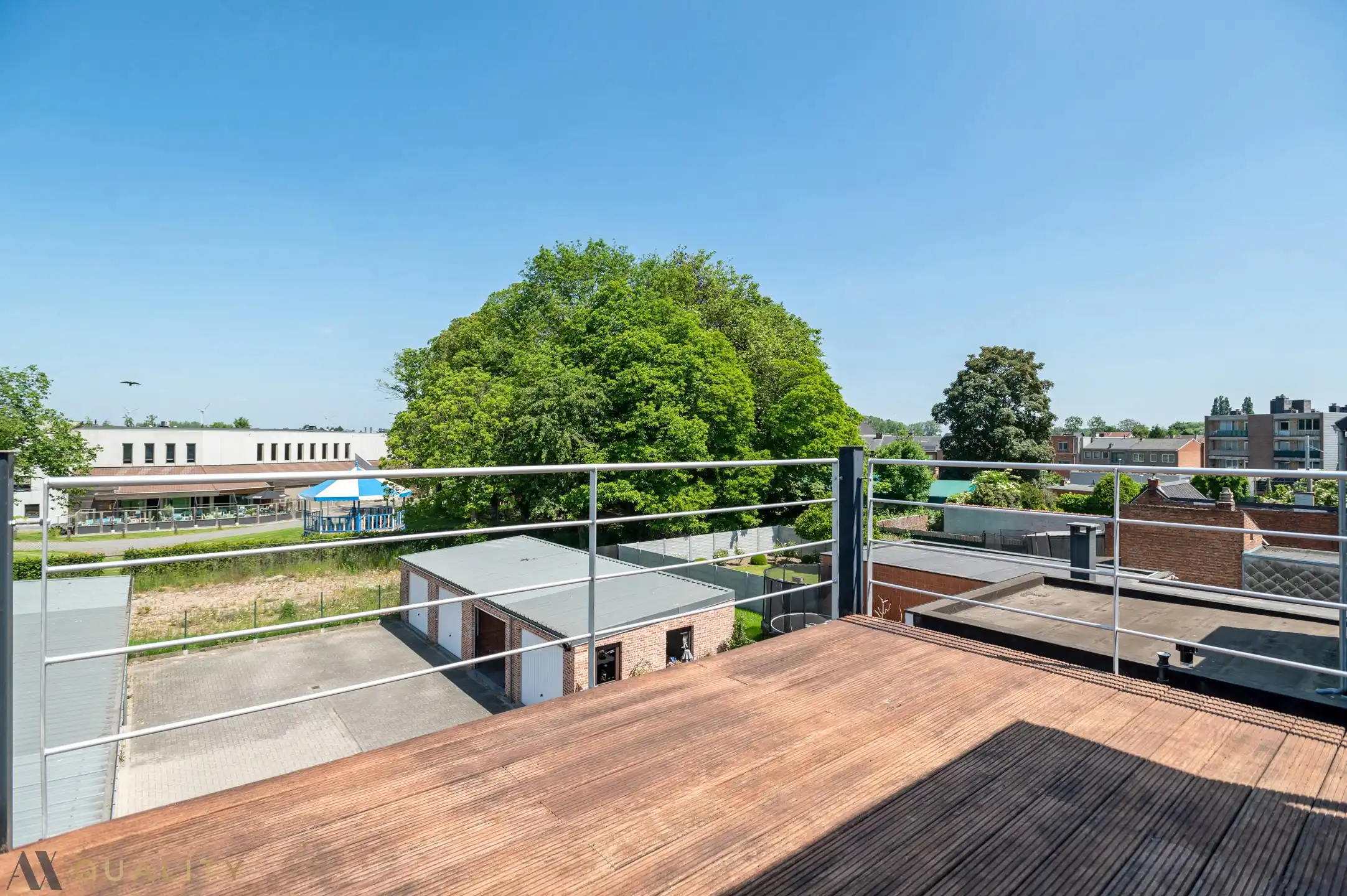 Centraal gelegen 2 slpk. appt. met gar. en terras. Vrij vanaf 15/03/2026 foto 5