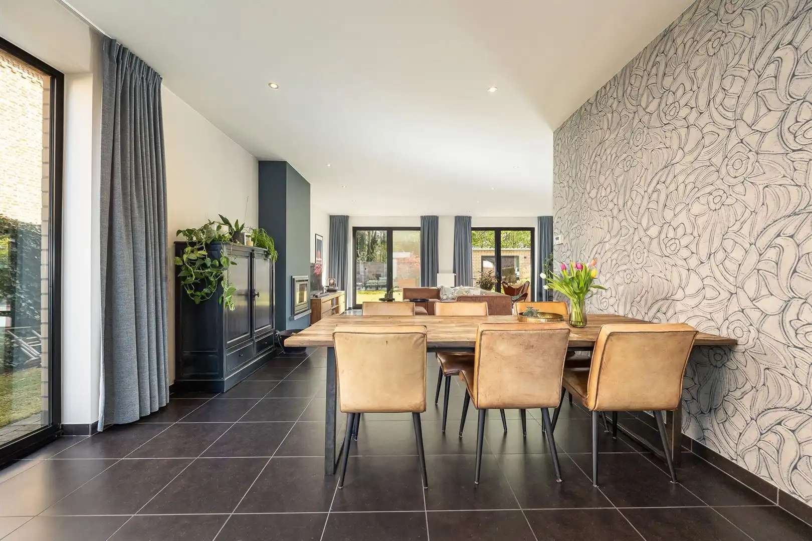     Stijlvol wonen met veel ruimte en licht op toplocatie foto 6