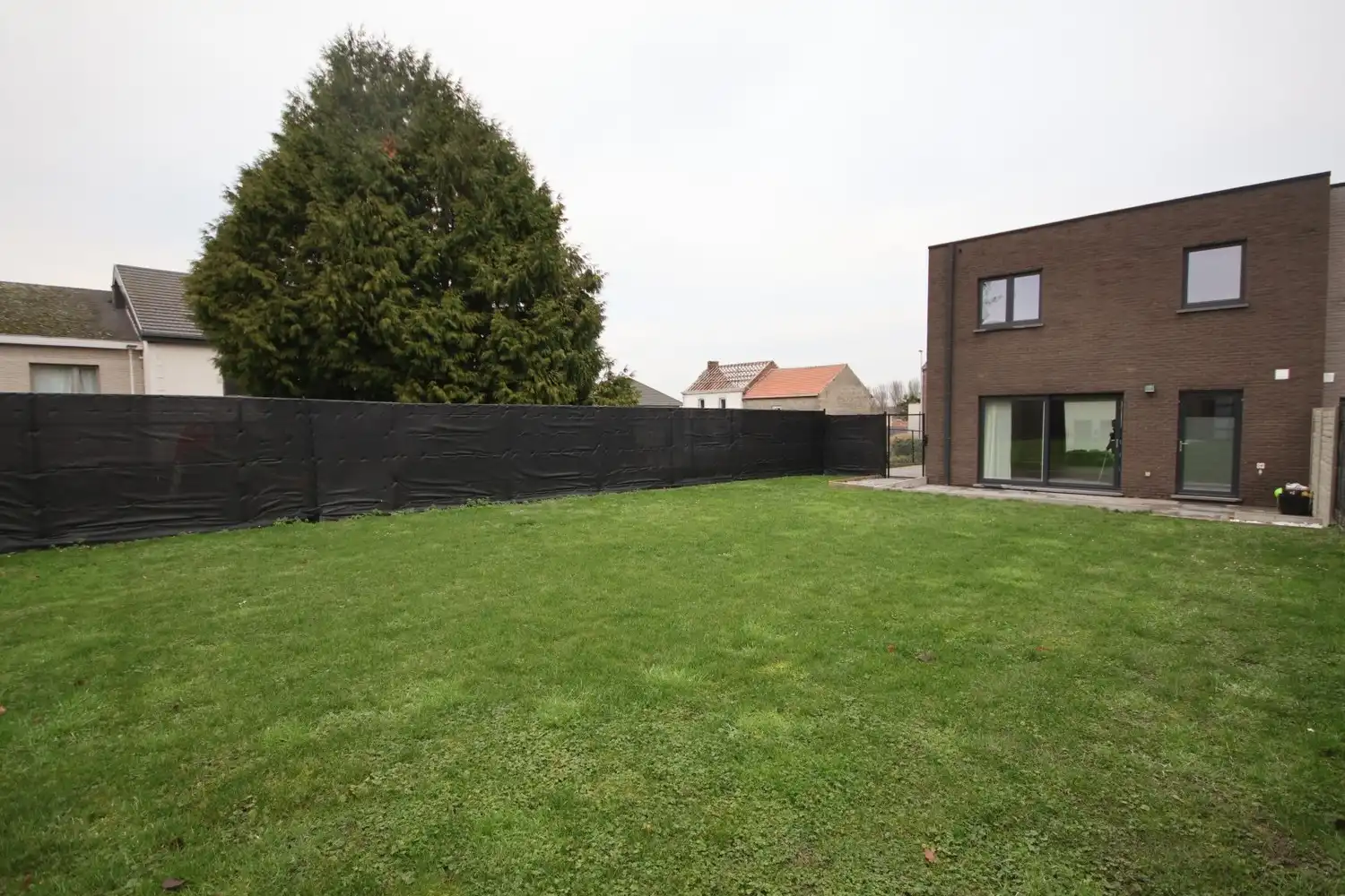 Zeer rustig gelegen woning met 3 slaapkamers foto 19