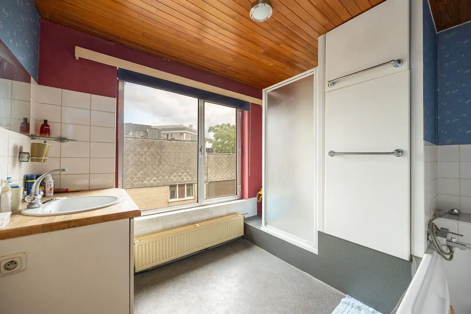 Te renoveren hoekappartement ca. 99m2 op centrale locatie foto 11