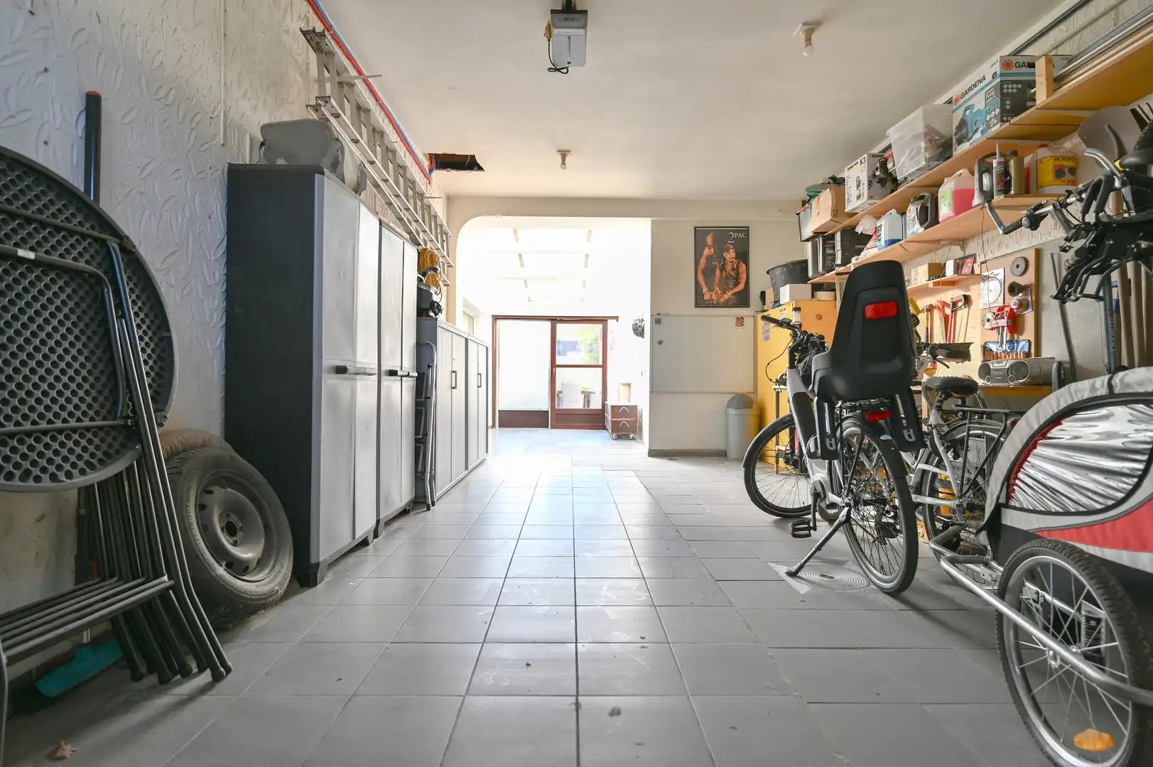 Ruime gezinswoning met tuin en grote garage in Branst. foto 28