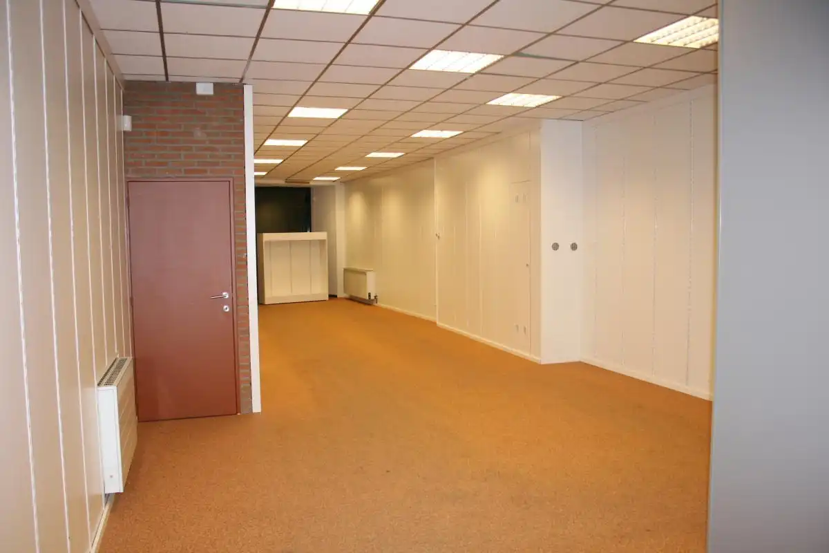 Dubbele handelspand Kerkstraat Centrum Lommel foto 2