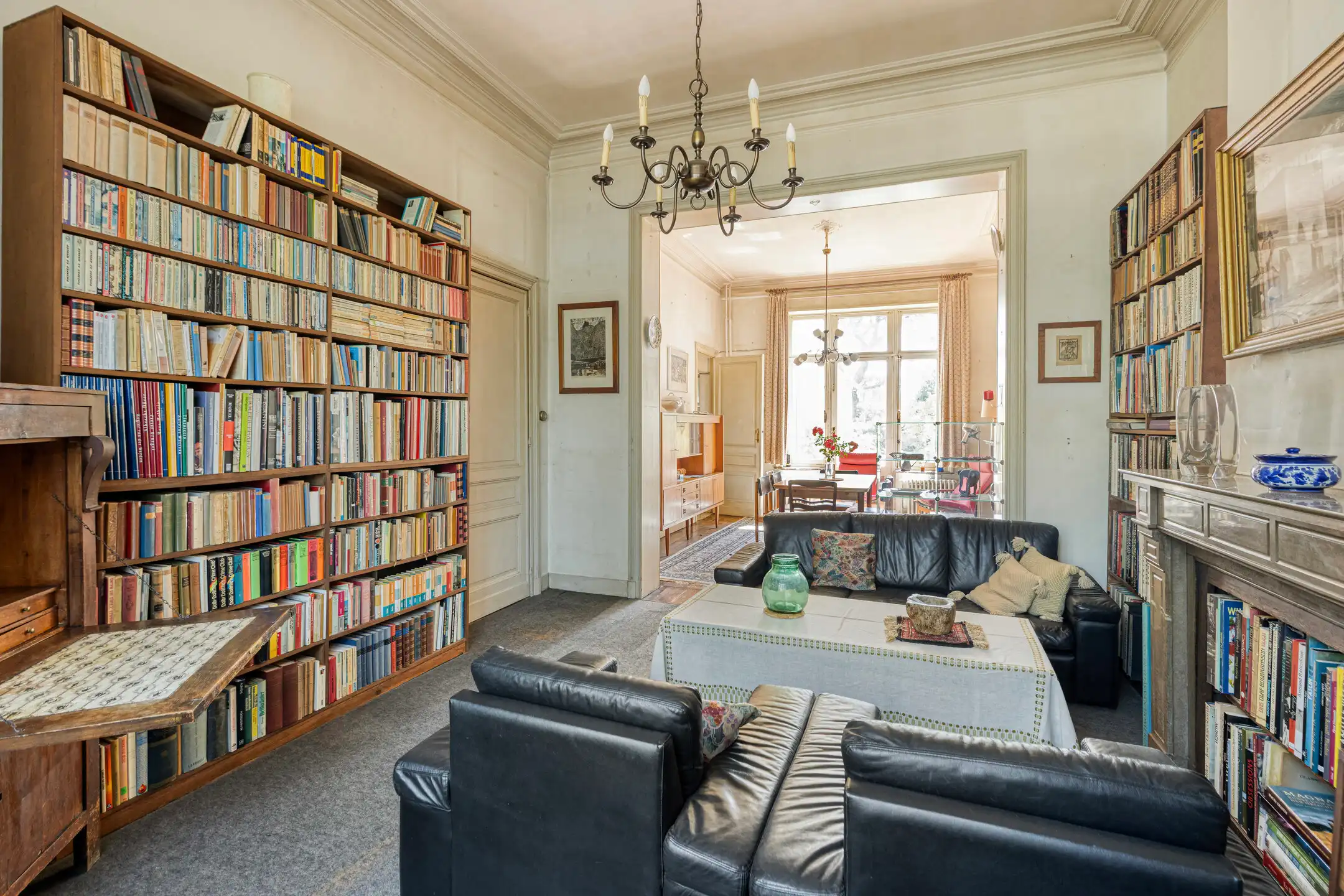 Karaktervolle erfgoedwoning in rustige straat foto 4