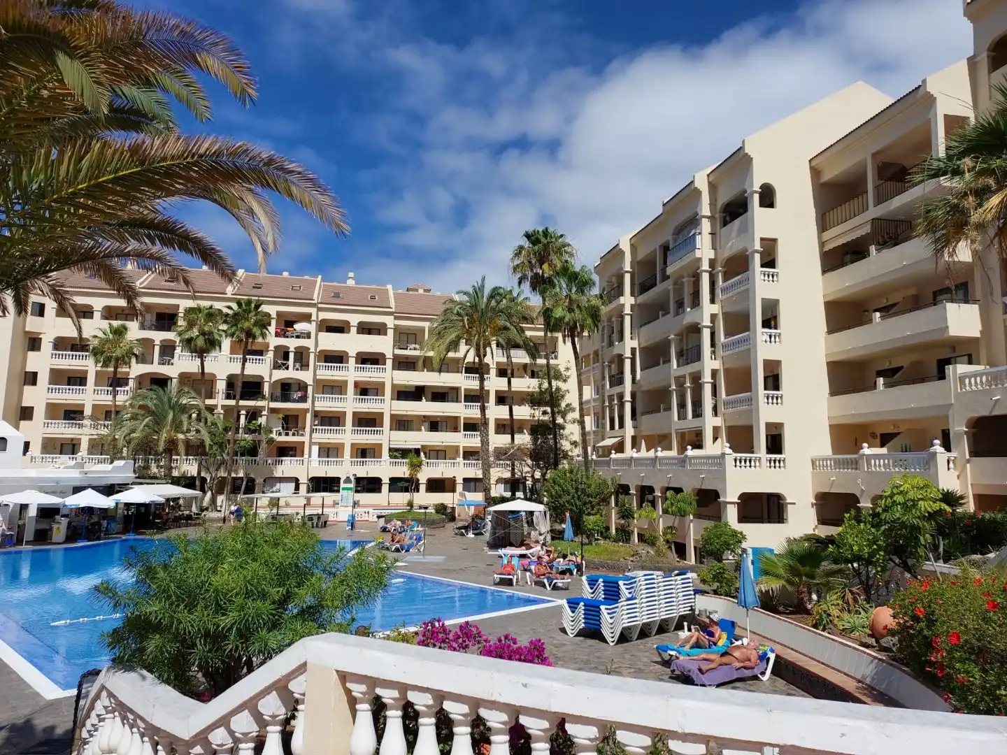 Prachtig appartement met zeezicht in Residentie Castle Harbour te Tenerife foto {{pictureIndex}}