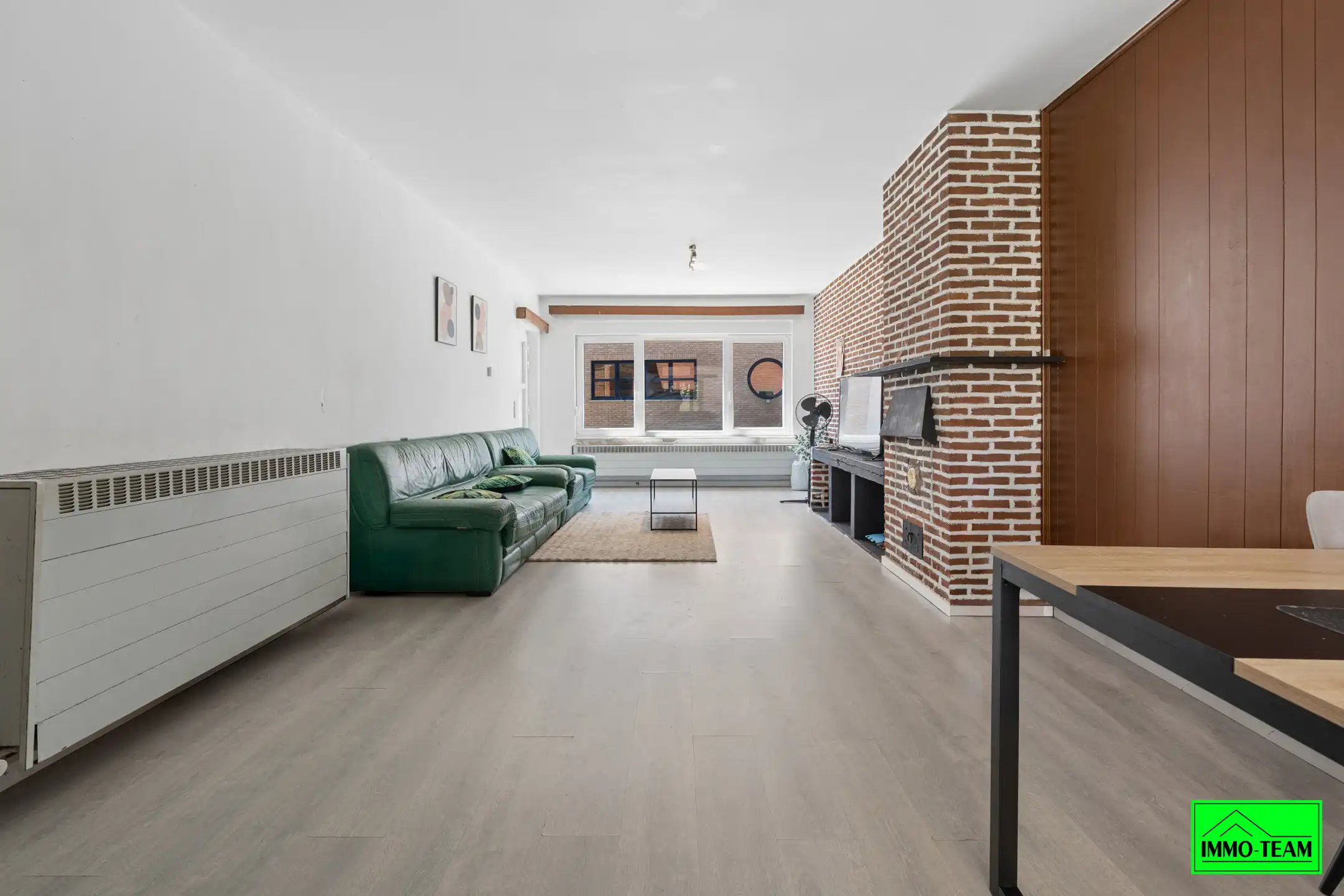 3-gevelwoning nabij Okegem dorp en station foto 3