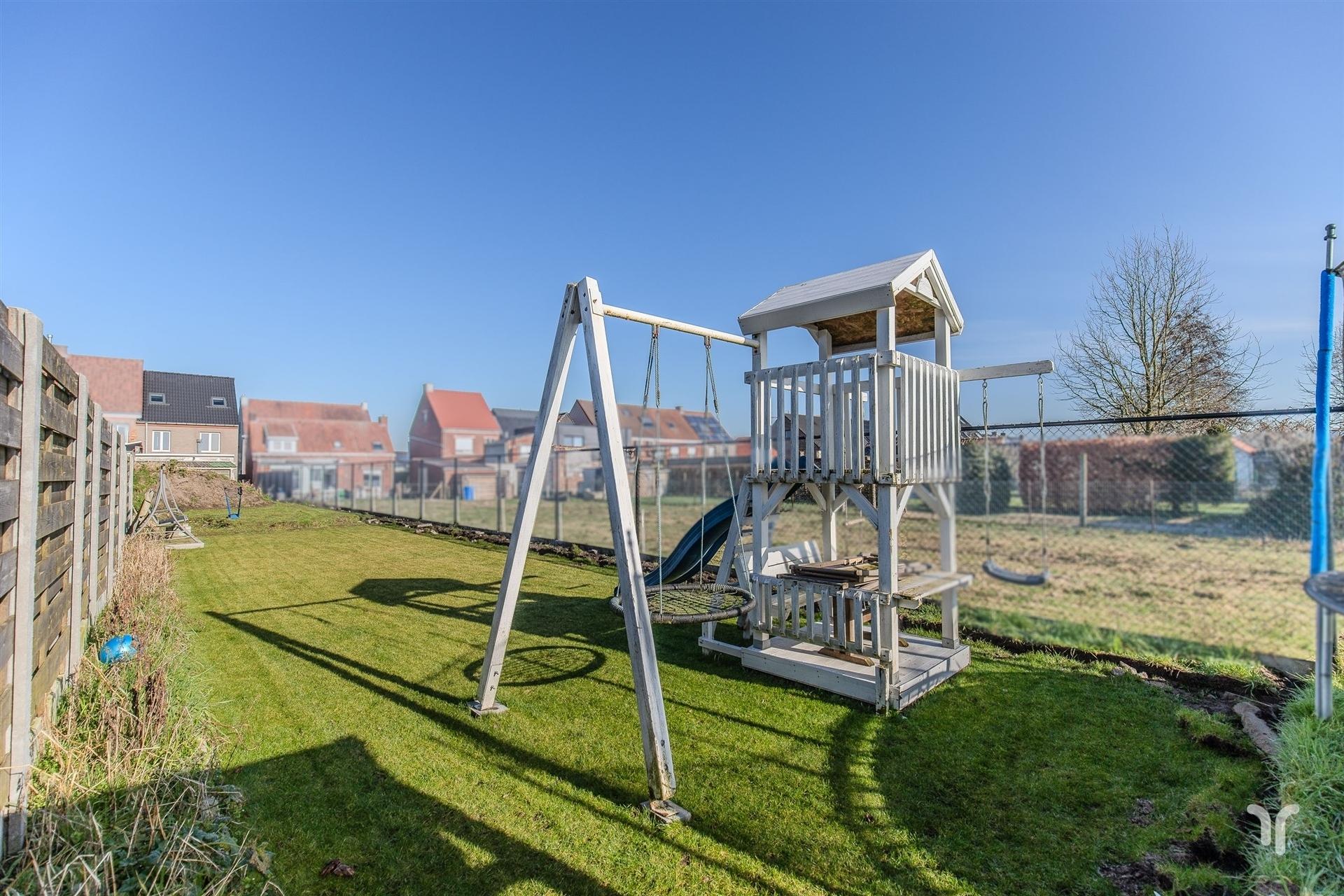 ()=>{if(producerUpdateValueVersion(node),producerAccessed(node),node.value===ERRORED)throw node.error;return node.value} Ruddervoordestraat 115 - 8820 Torhout