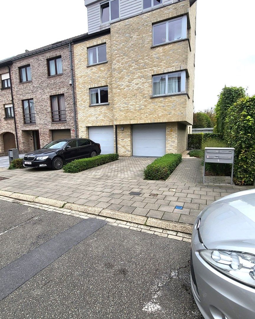 Appartement gelijkvloers - tip top in orde. foto {{pictureIndex}}