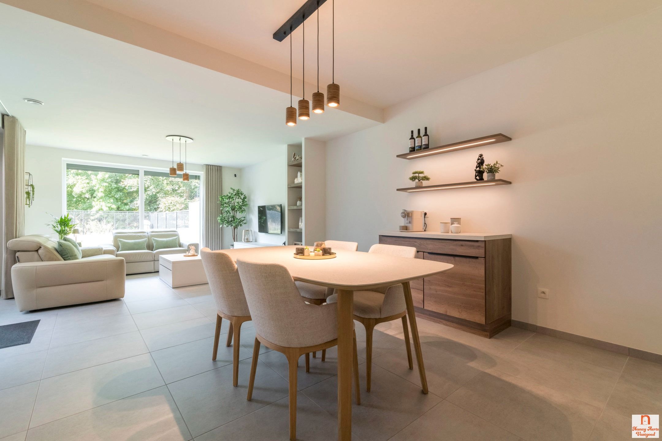 Gelijkvloers appartement met private tuin in Helchteren foto 9