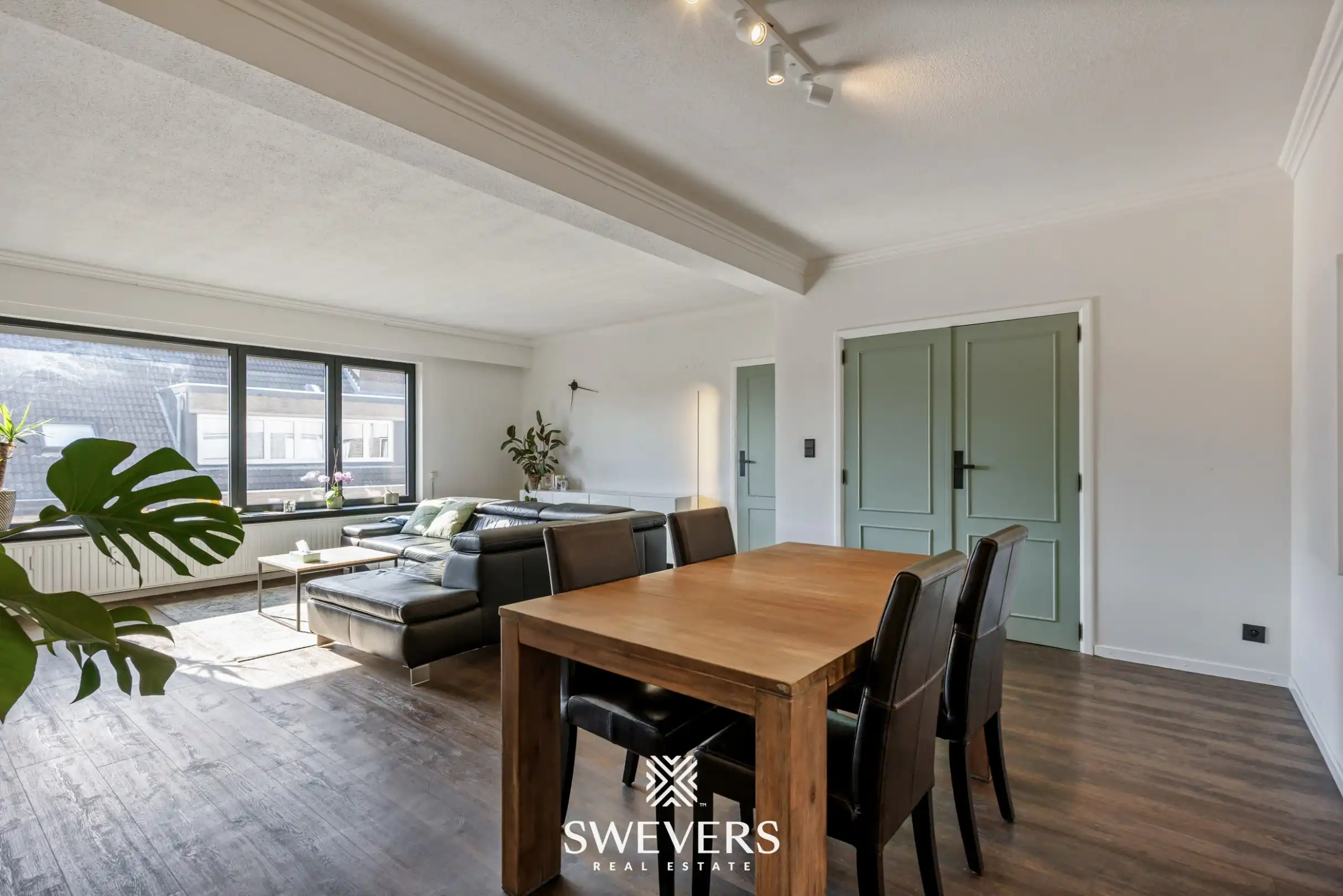 Ruim en lichtrijk appartement met 3 slaapkamers op topligging foto 10