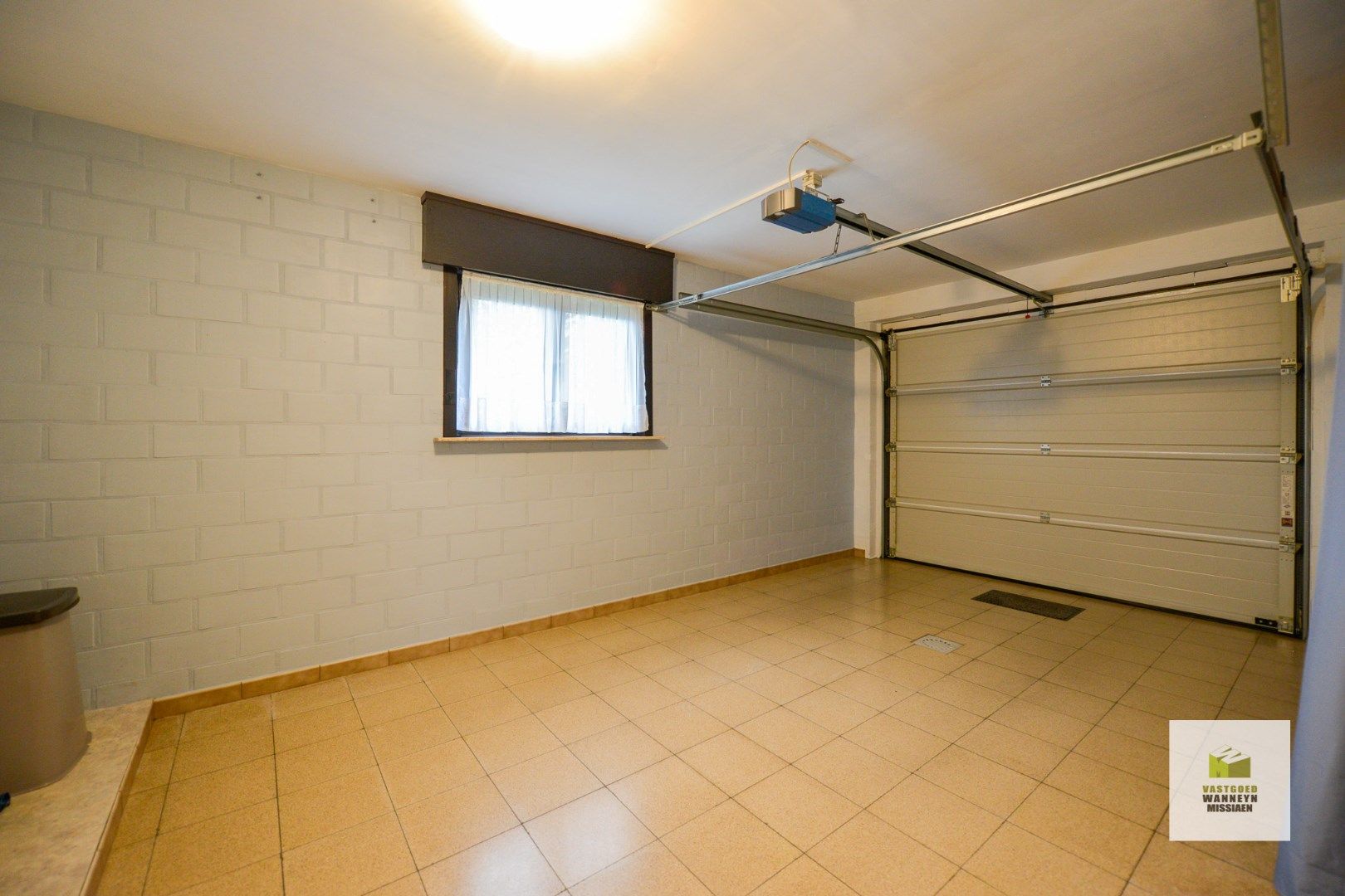 Verzorgde gelijkvloerswoning met 2 slaapkamers, garage, veranda en tuin foto 16