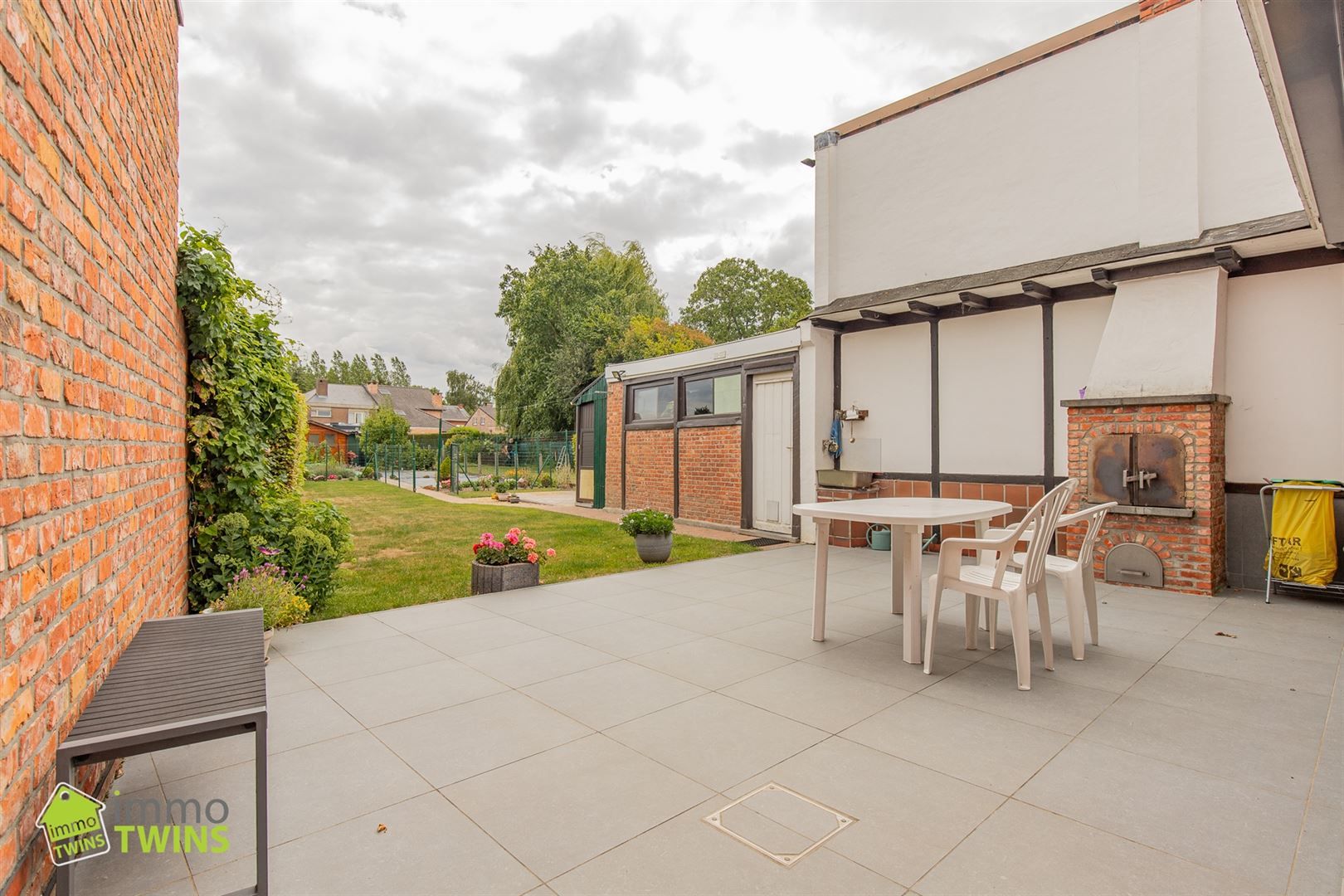 Woning met 3 slpks, garage & tuin te Lebbeke foto 3