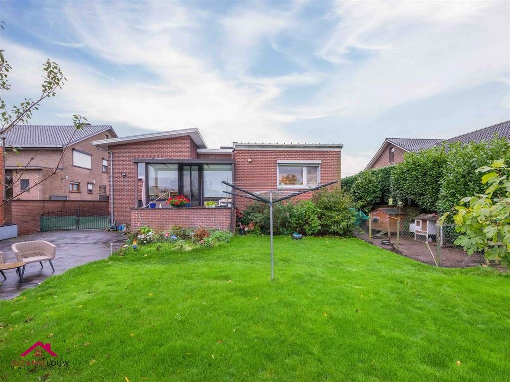 Goed onderhouden, op te frissen woning foto 6