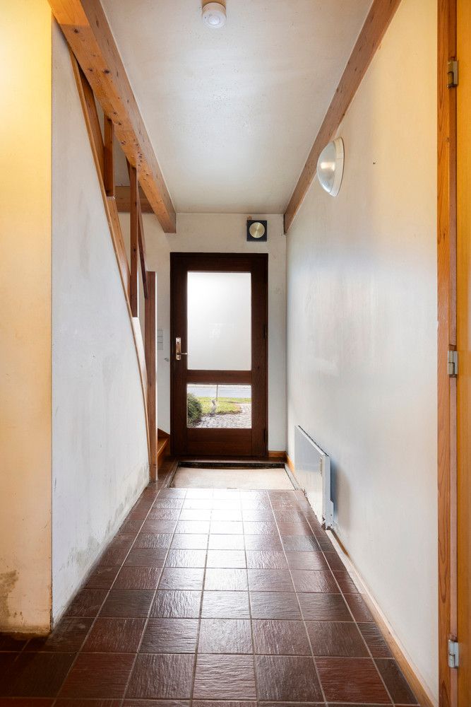 Rustig gelegen te renoveren OB met 3 slks en garage op 612m2! foto 4