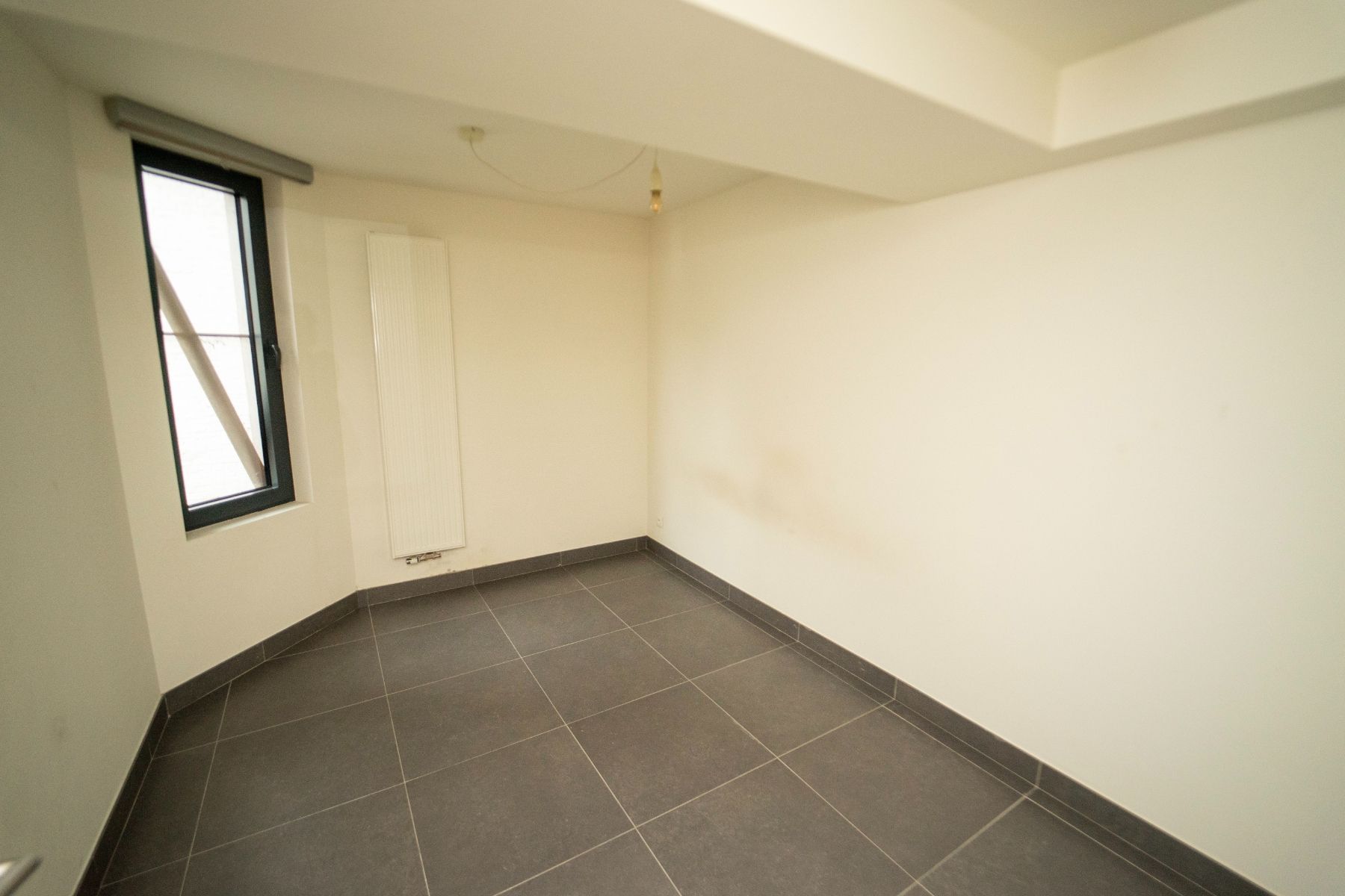 Gerenoveerd appartement  vlak bij station Gent Sint-Pieters te huur foto 13