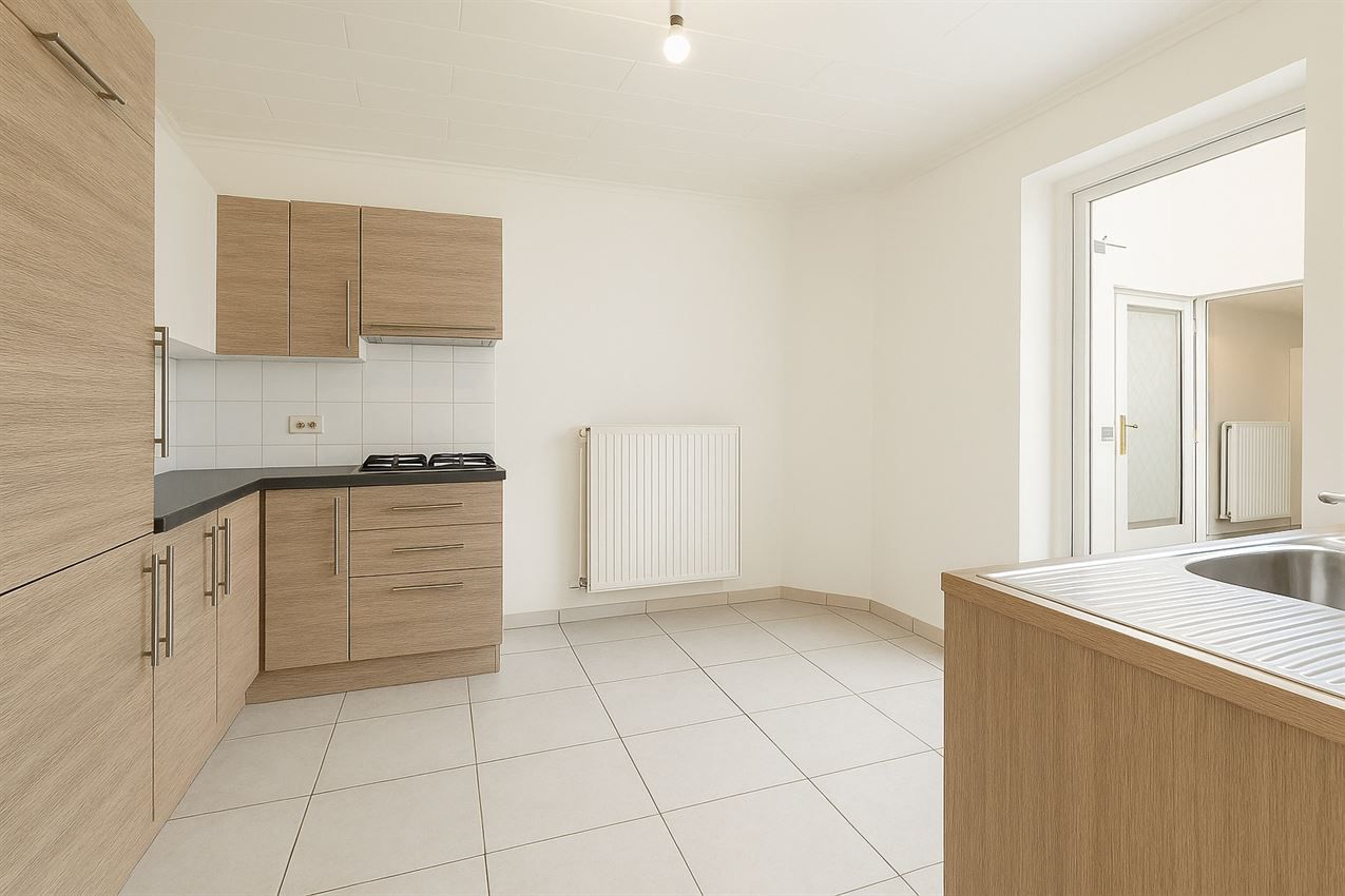 Charmante stadswoning in Aarschot met zuidgerichte tuin, EPC D, conforme elektriciteit en uitbreidingsmogelijkheden. Nabij centrum en station foto 8