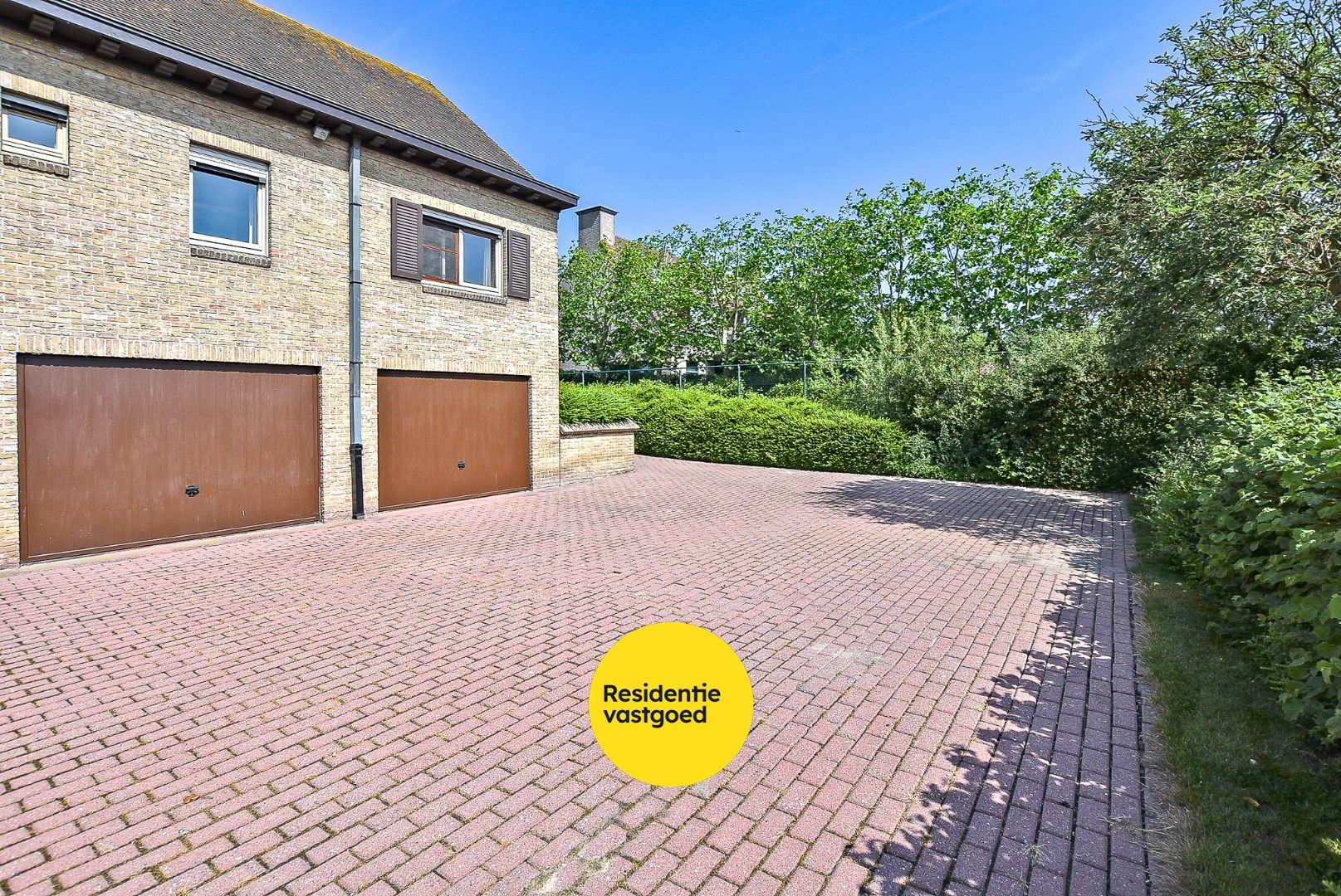 Ruime alleenstaande woning met grote tuin nabij centrum Diksmuide op 1681 m². foto 16