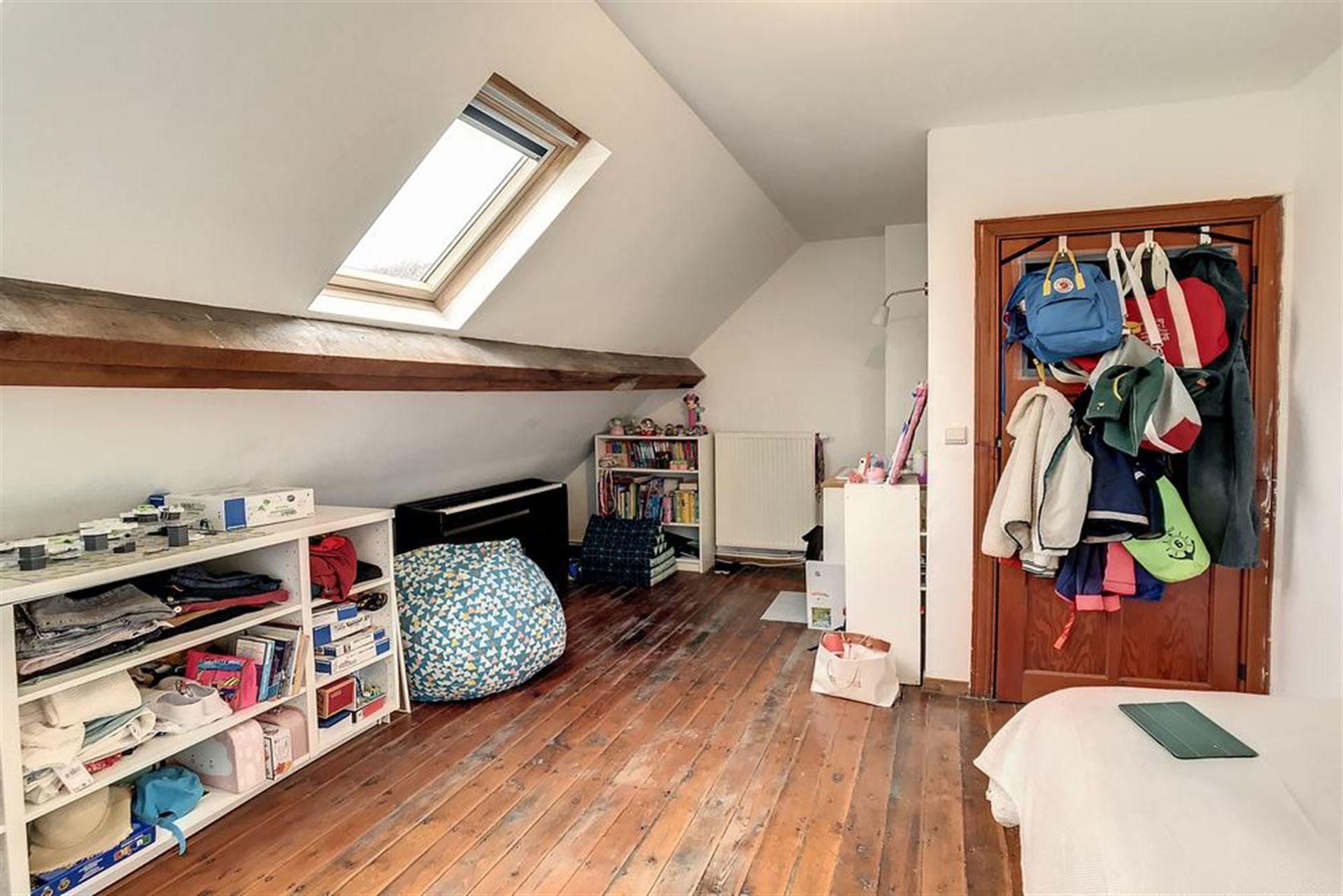 Gerenoveerde woning foto 16