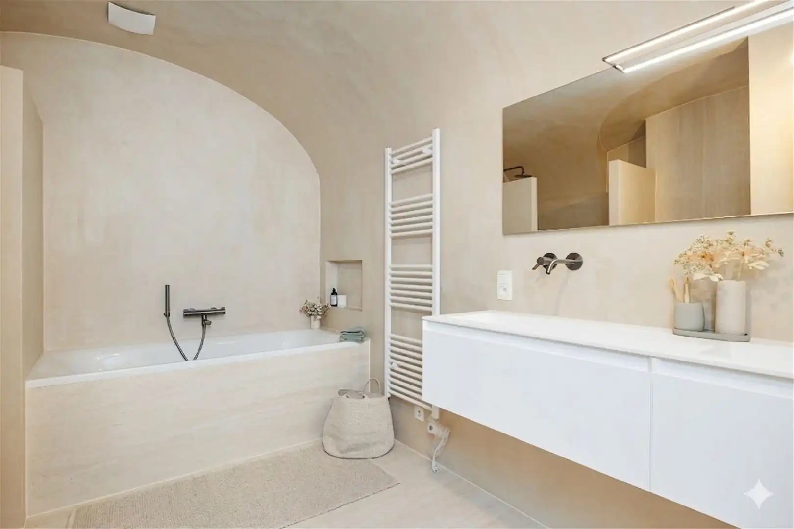 Renovatie met Parijse flair & stadstuin foto 26