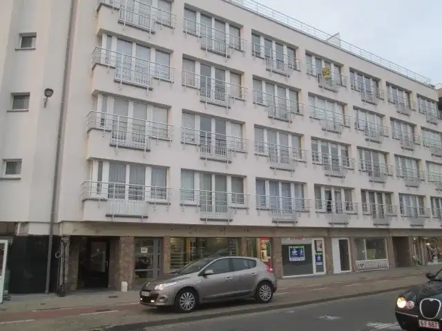 Mooi en zonovergoten 3 slaapkamerappartement  foto 16