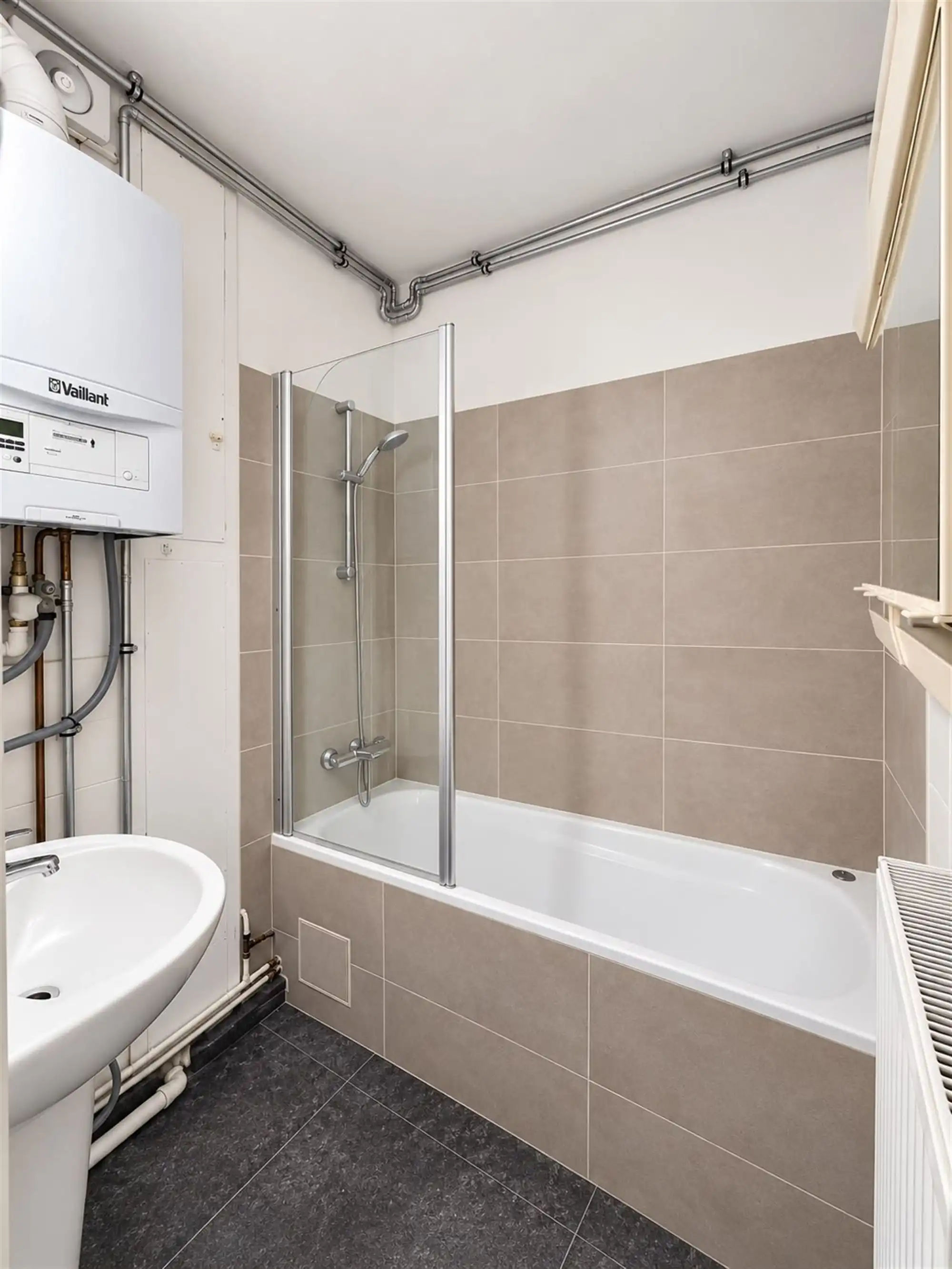 Instapklaar appartement met 2 slaapkamers in Wilrijk  foto 8