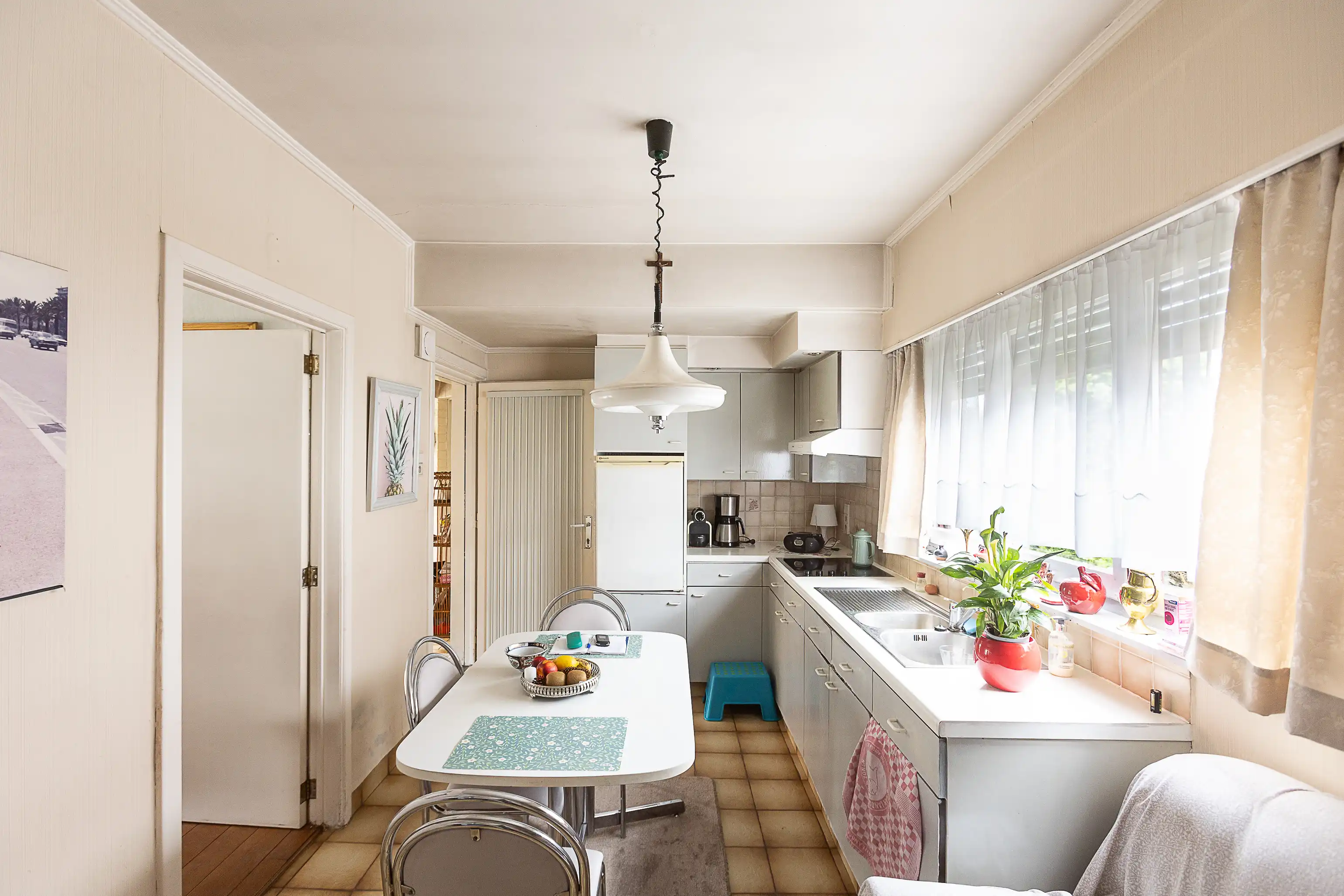Te renoveren woning met prachtige tuin aan Drongengoedbos foto 5