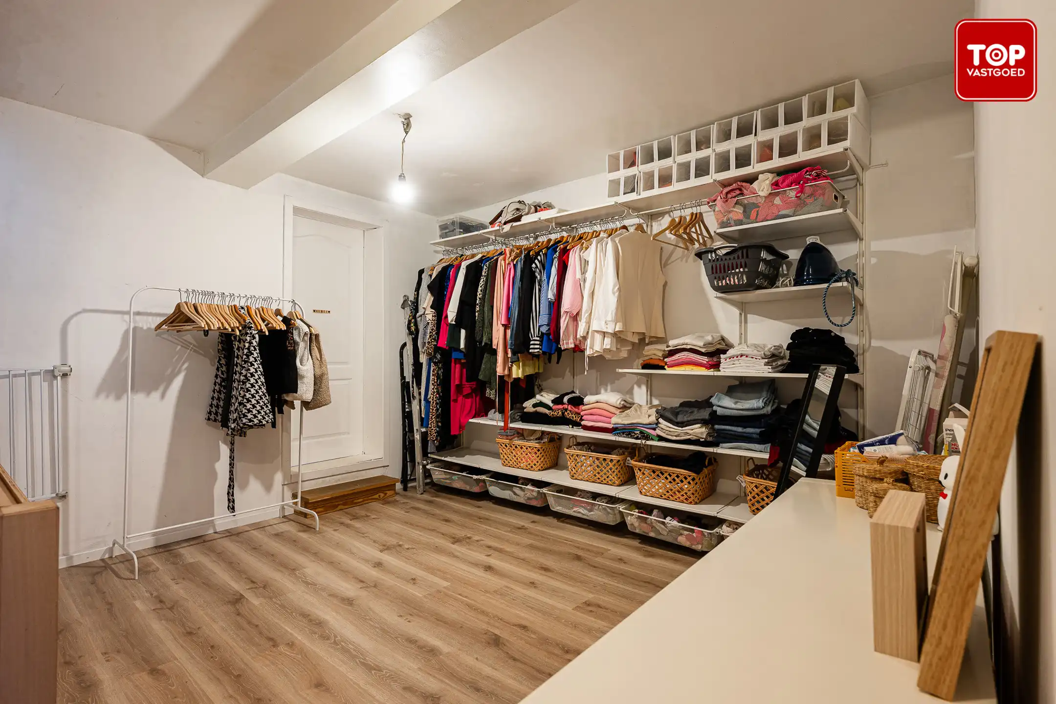 Instapklare en energiezuinige woning in centrum Wetteren. foto 17