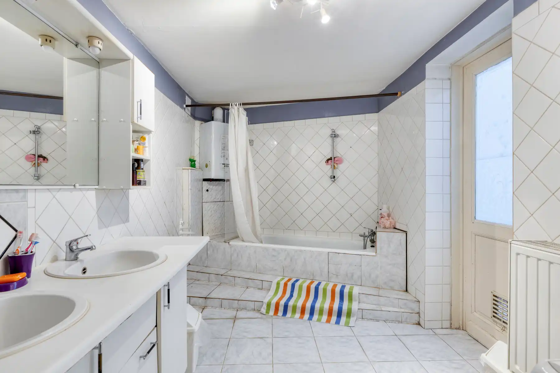 Schitterend gelegen herenwoning met veel karakter foto 14