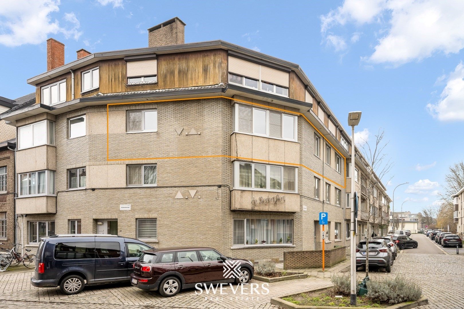 Modern appartement in hartje Hasselt met drie slaapkamers foto 23