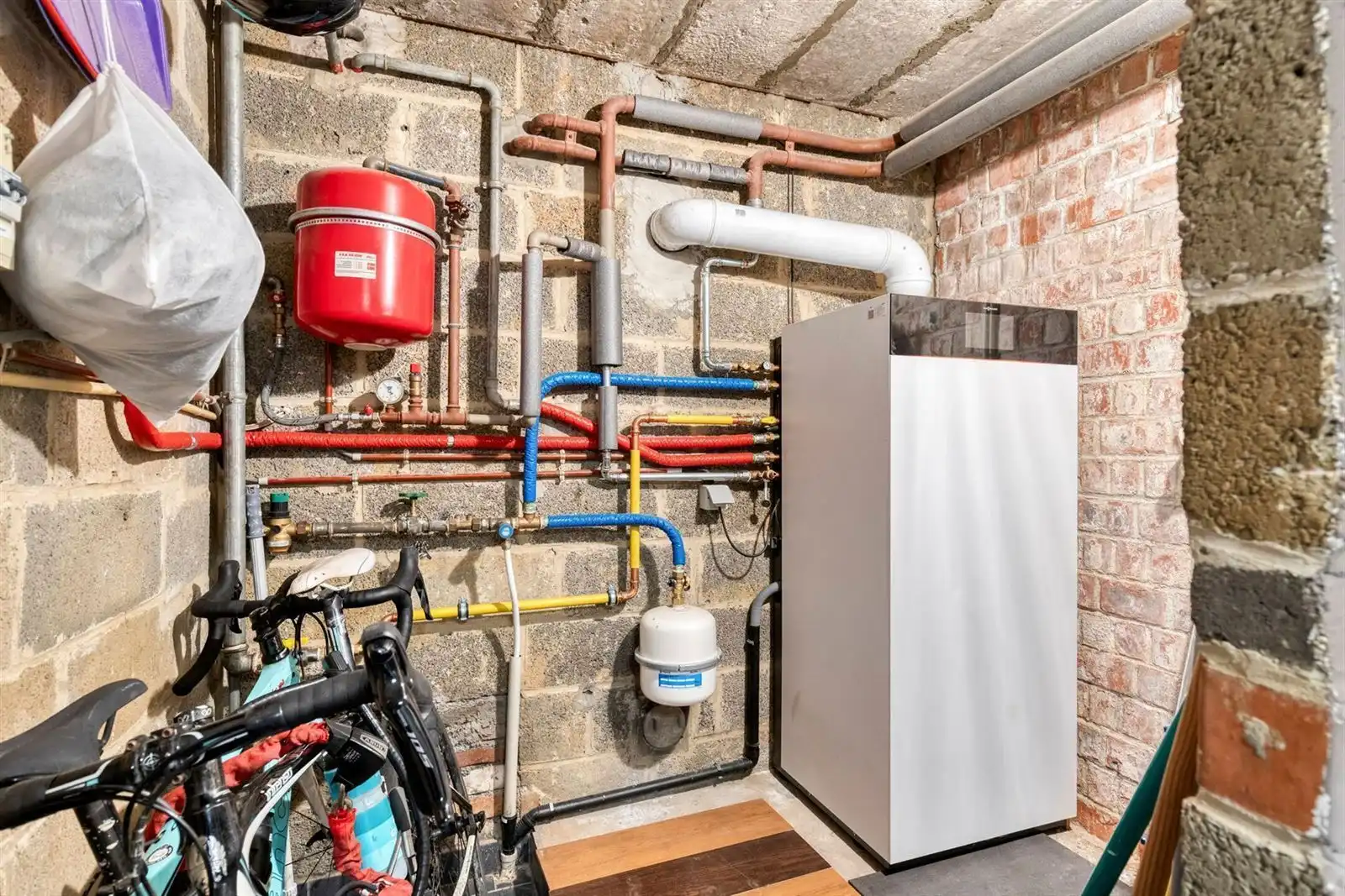 Ruime en gezellige woning in een groene omgeving foto 31